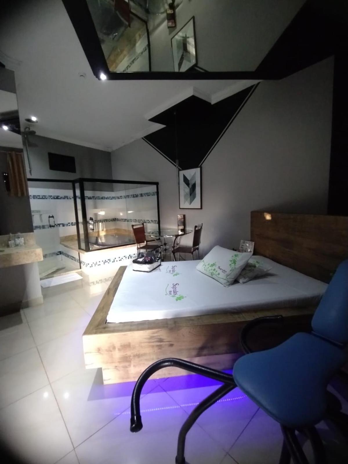 Suite with Spa Bath