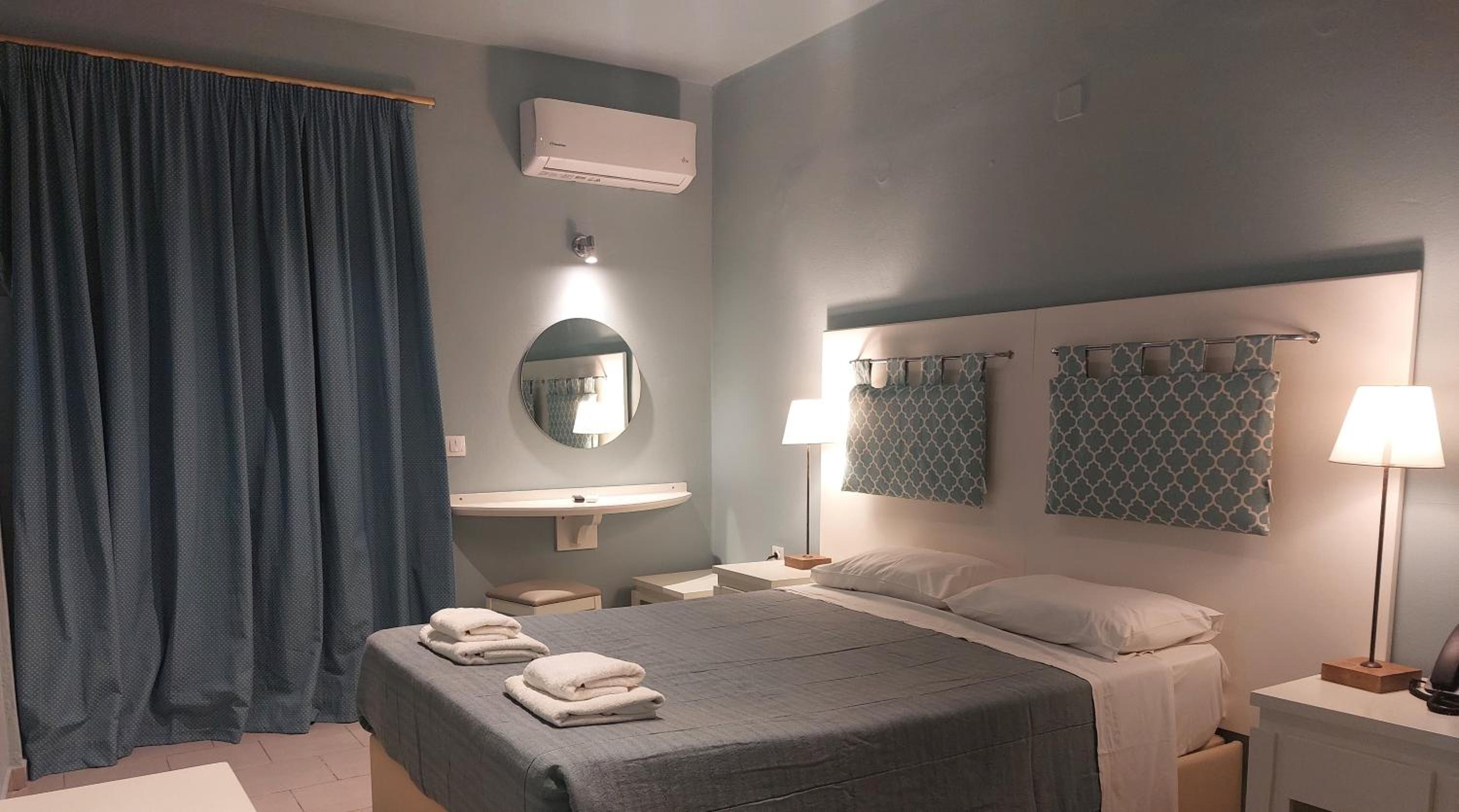 Double Room - Photo 10