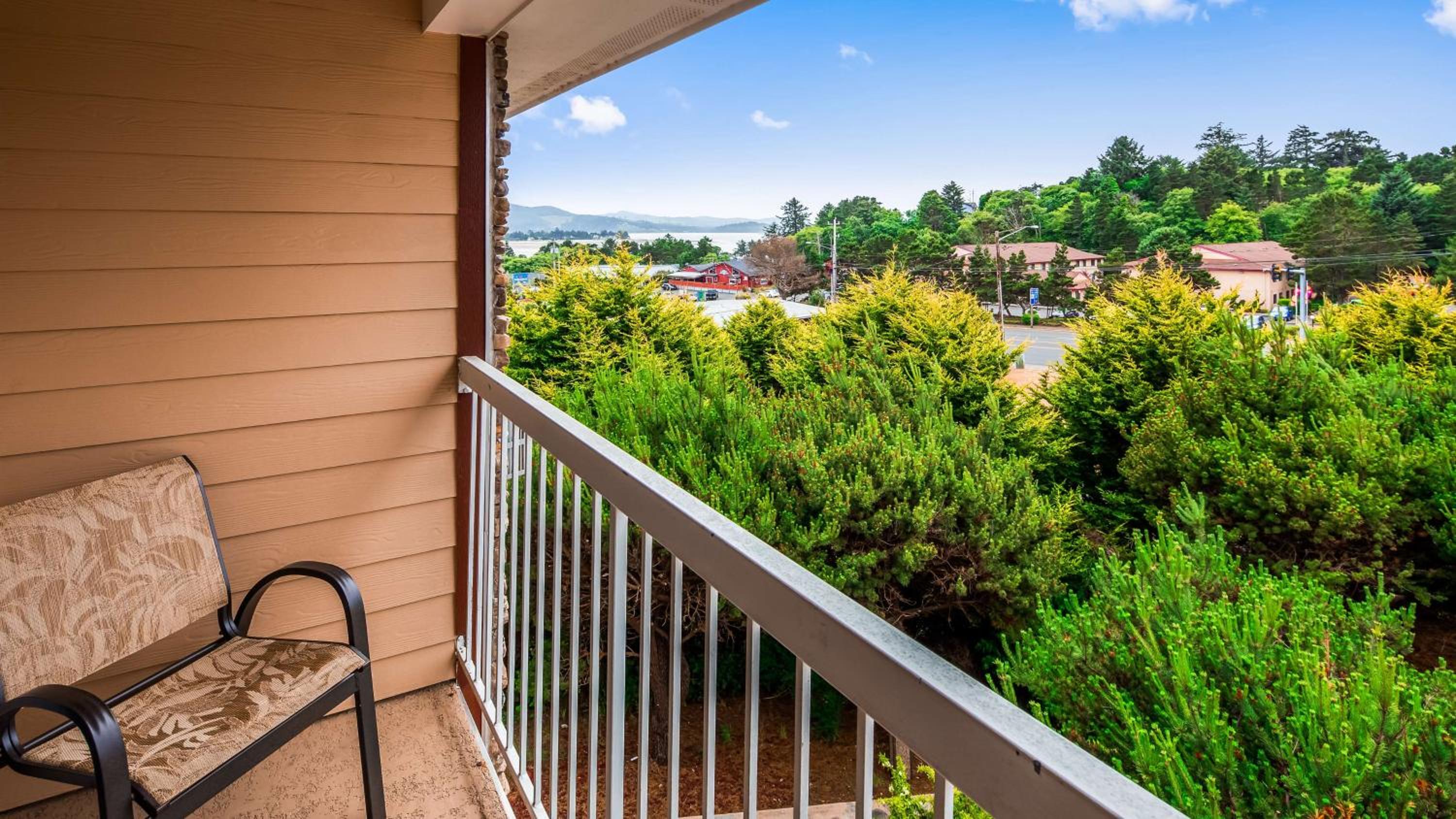 Two Queen Beds with Balcony, Walk In Shower
