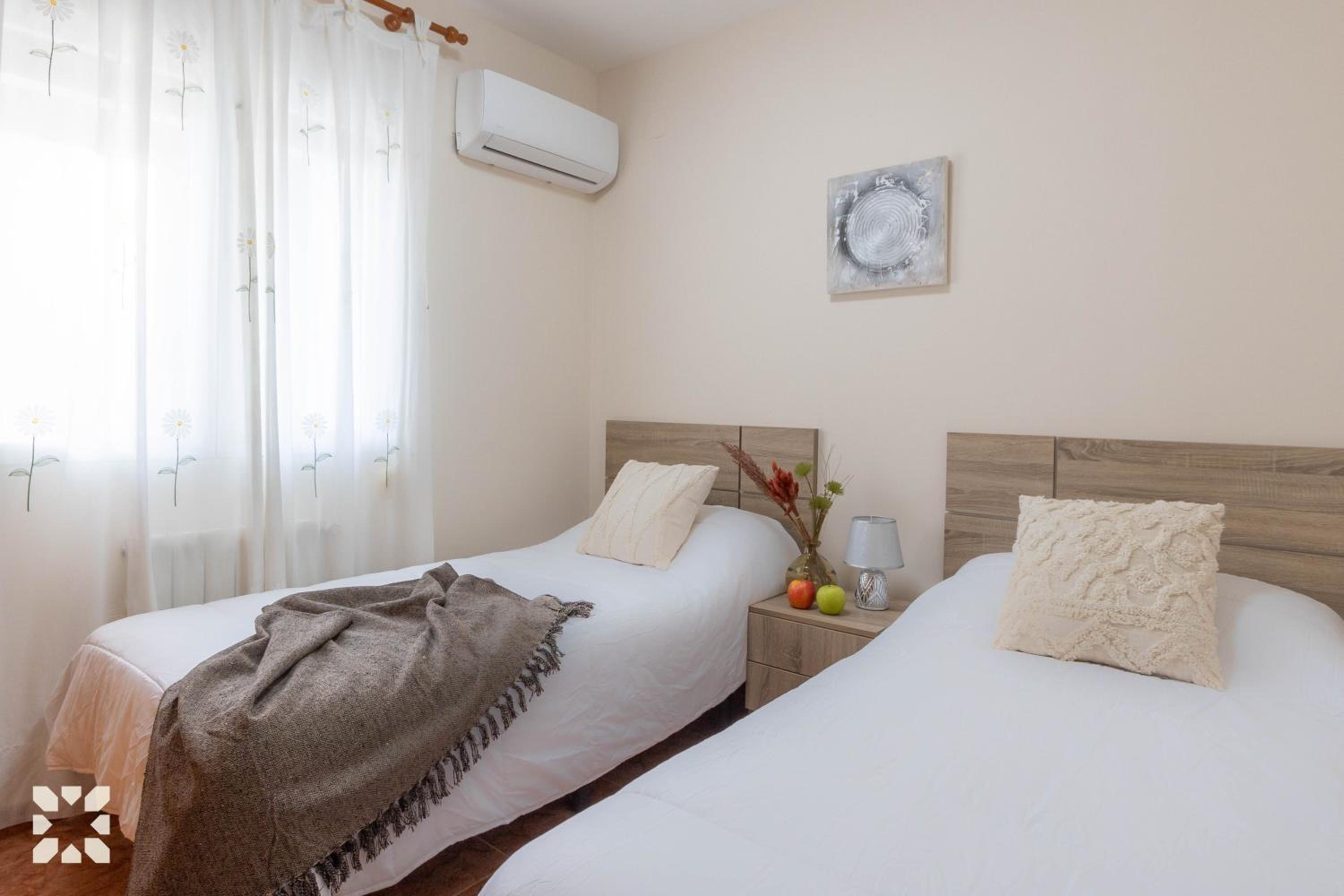 Villa photo 2