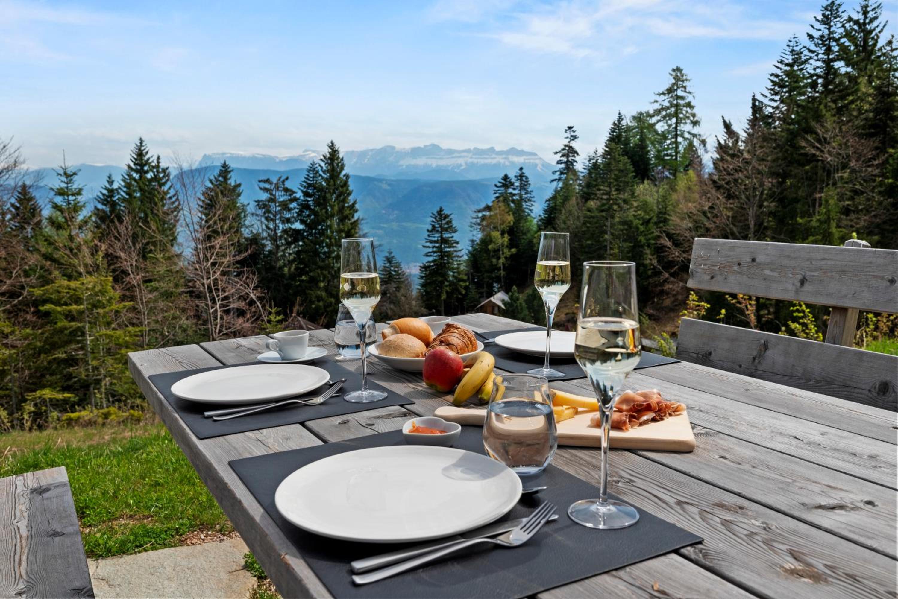 Three-Bedroom Chalet photo 2