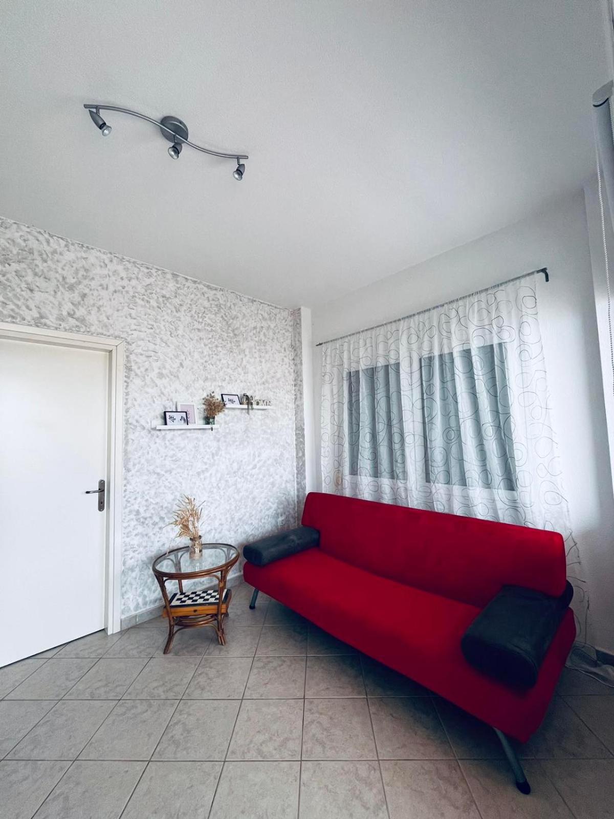 Two-Bedroom House photo 3