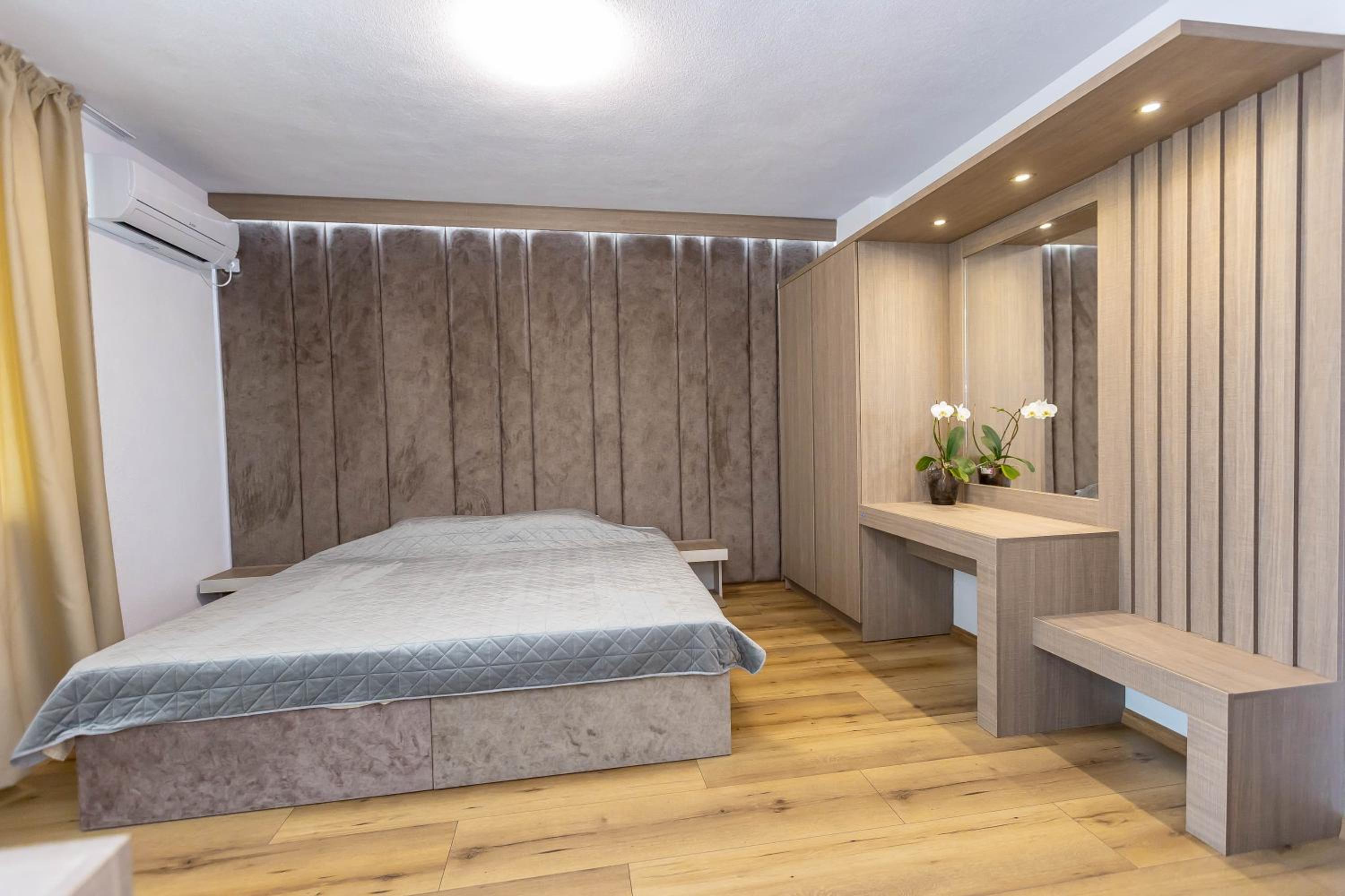 Suite with City View