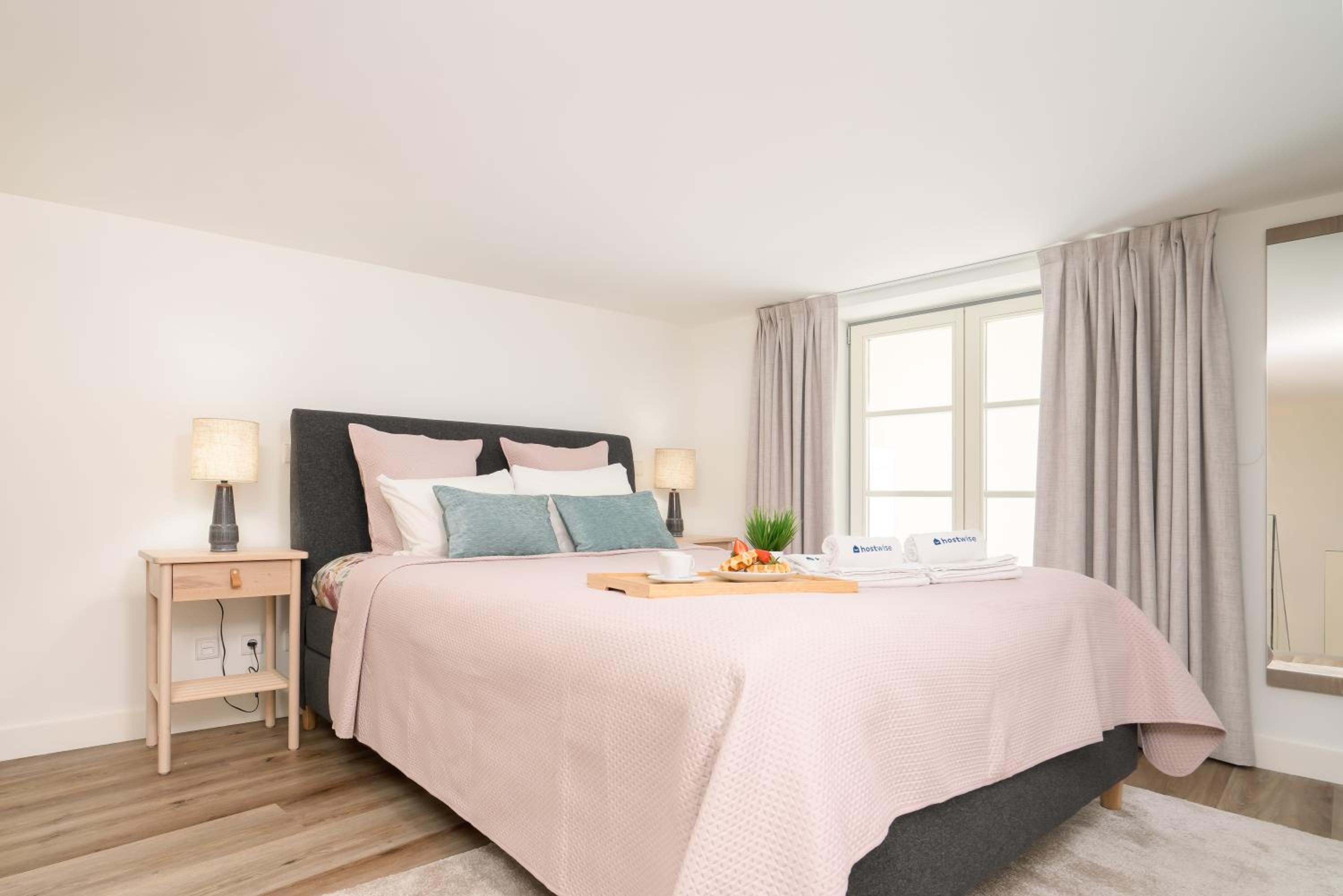 Budget Double Room - Photo 3