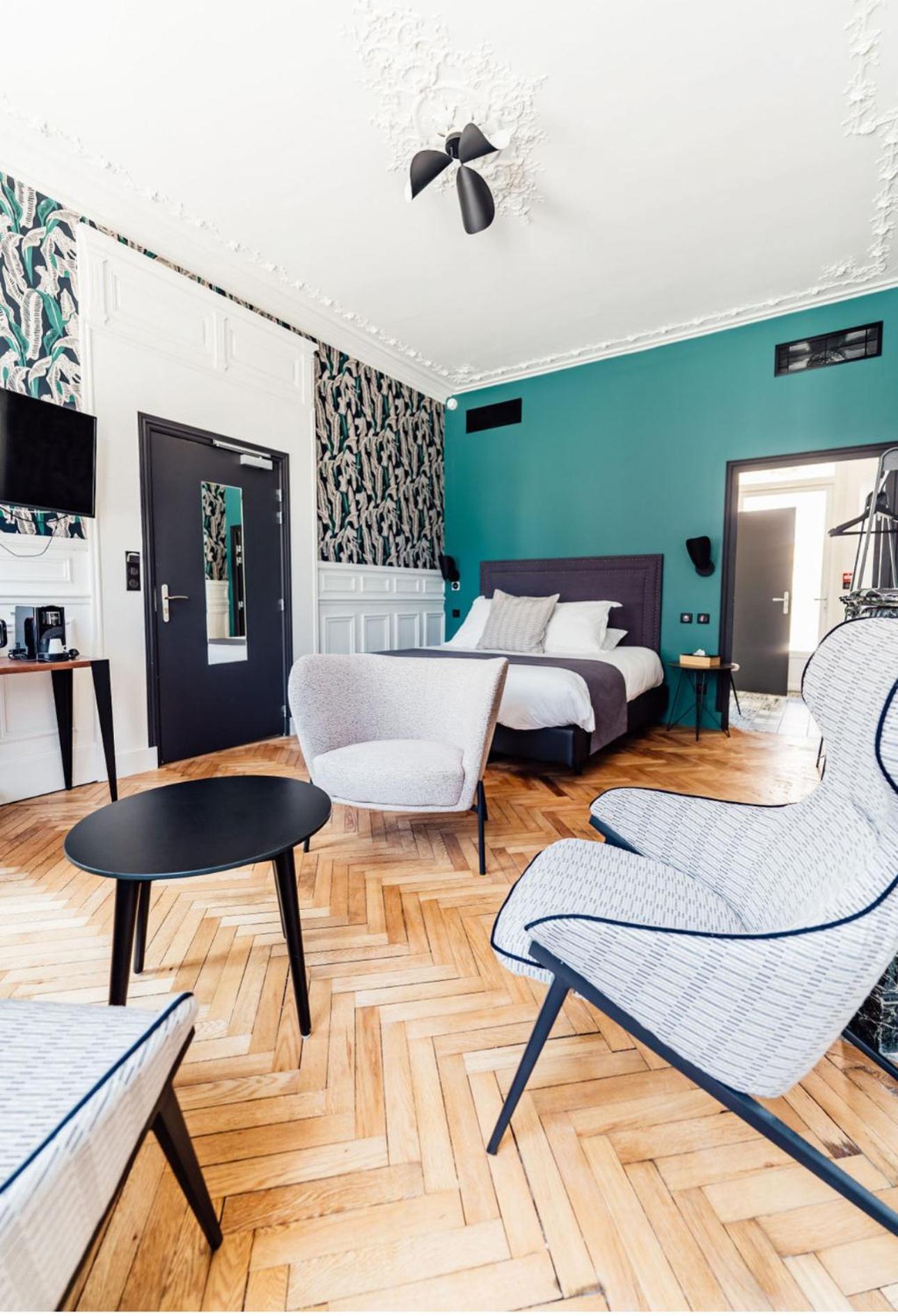 Studio Lit Queen-Size - Accessible aux Personnes à Mobilité Réduite - Annexe