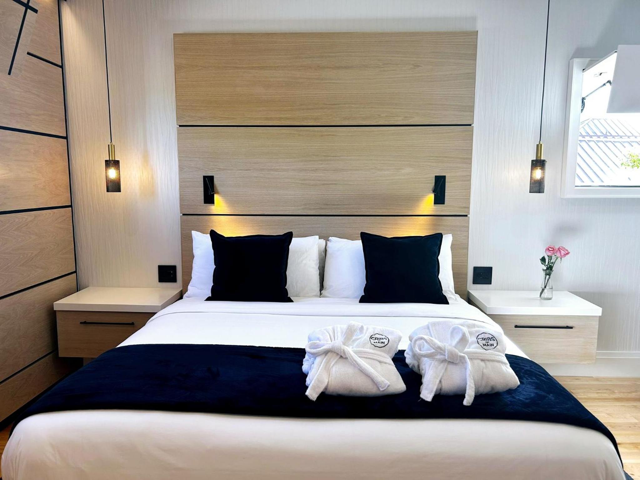 King Suite - Photo 3