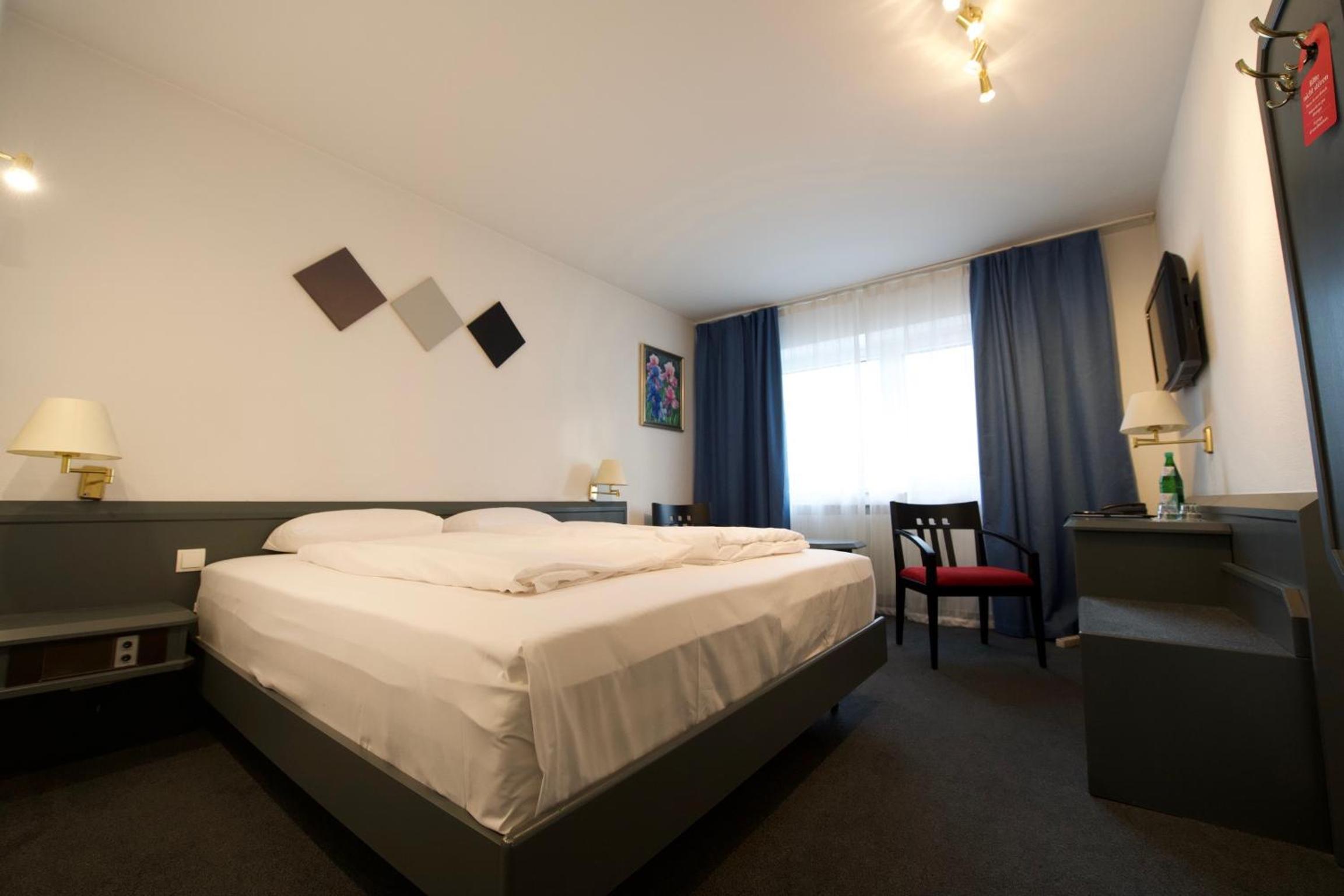 Double Room - Photo 2