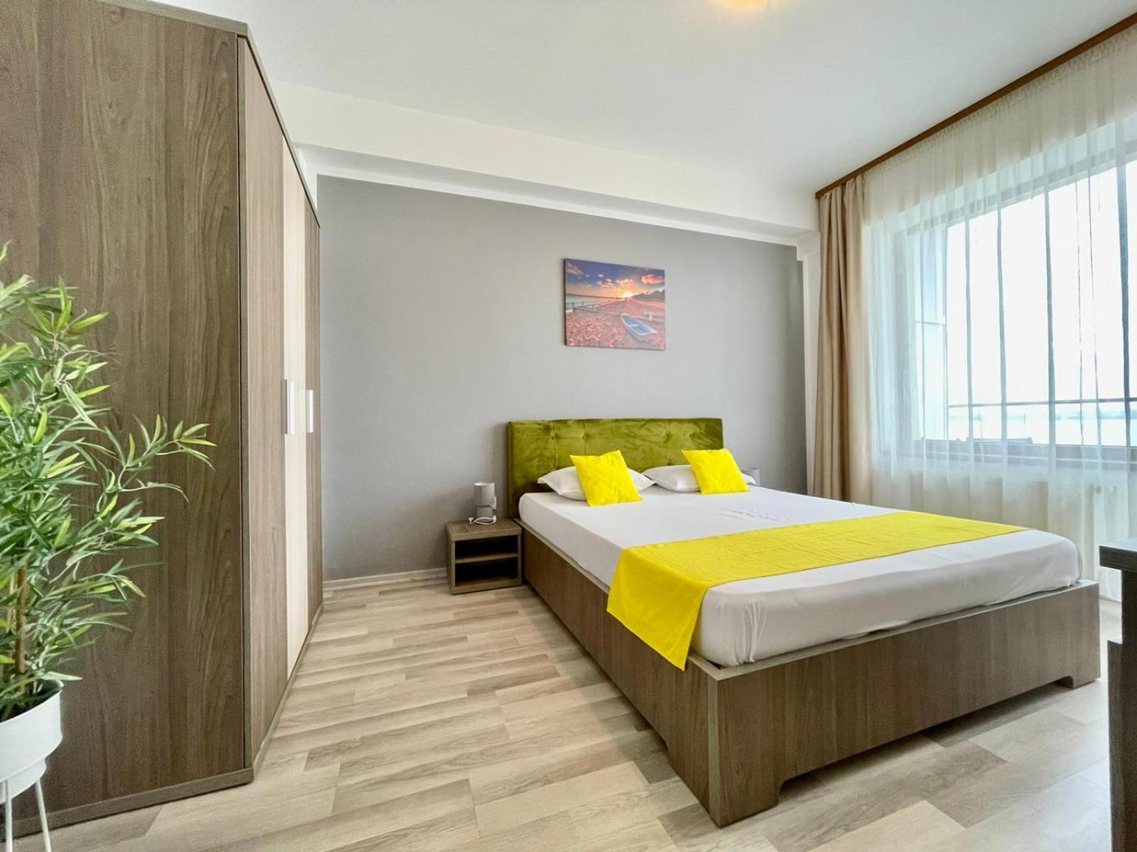 Apartment with Lake View photo 1