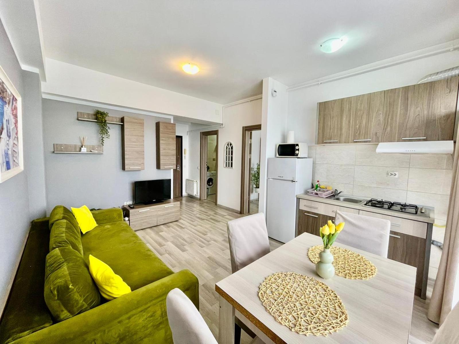 Apartment with Lake View photo 3