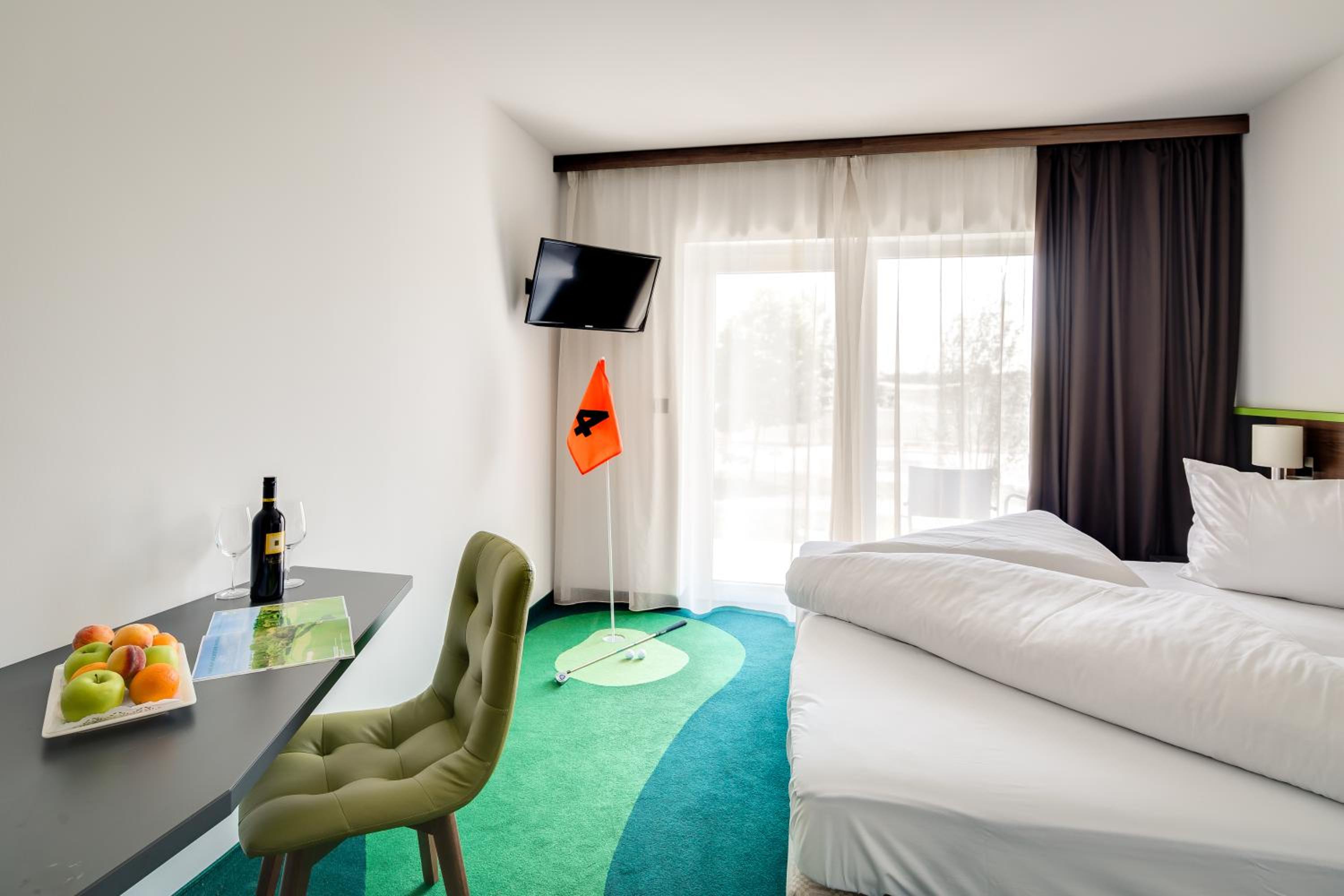 Deluxe Double or Twin Room with Balcony photo 1