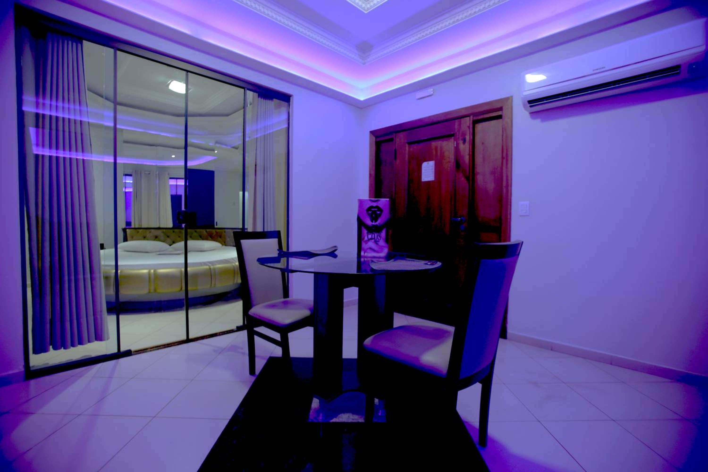 Deluxe Junior Suite photo 3