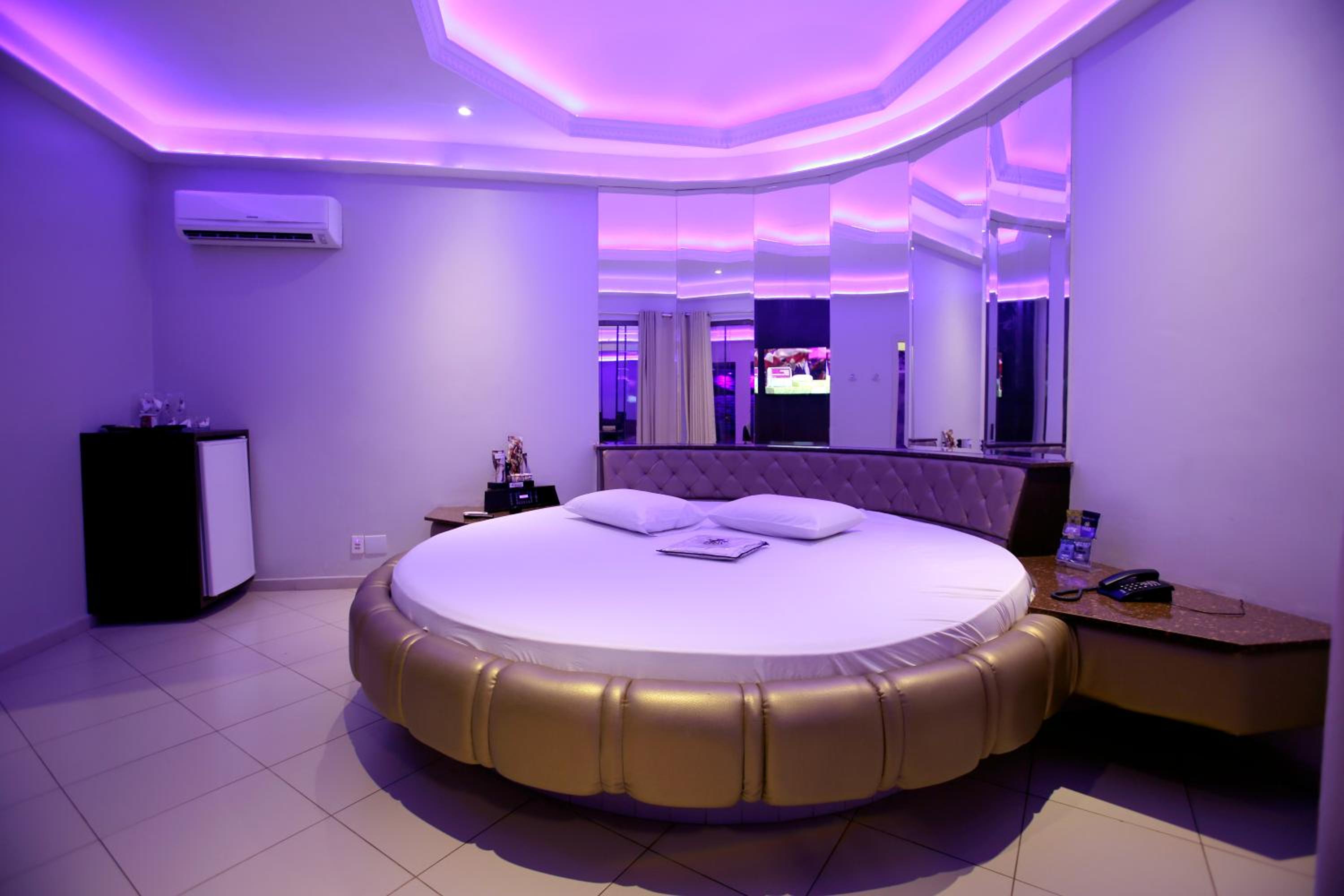 Deluxe Junior Suite photo 2