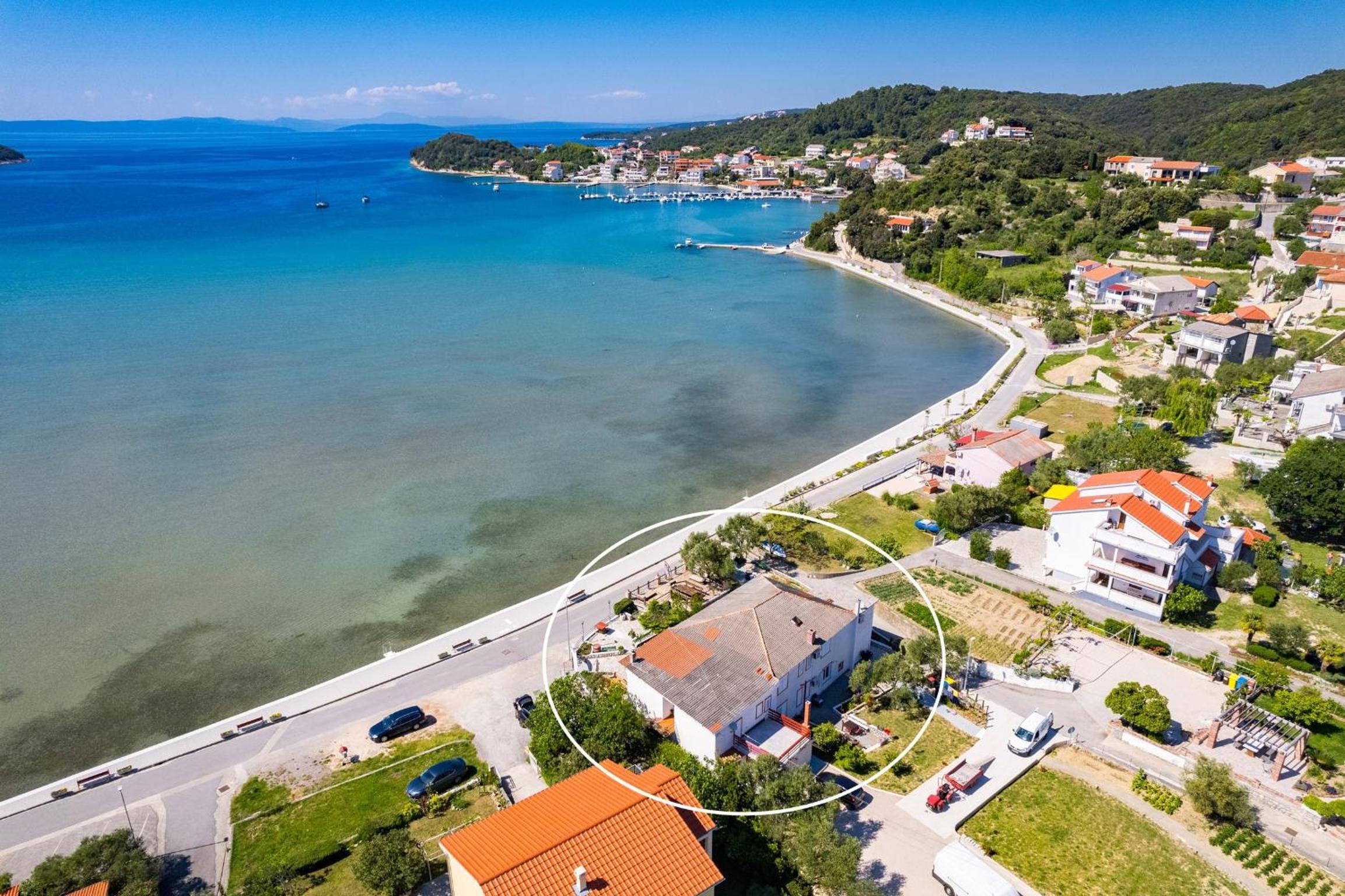 Four Bedroom Apartment with Sea View photo 2