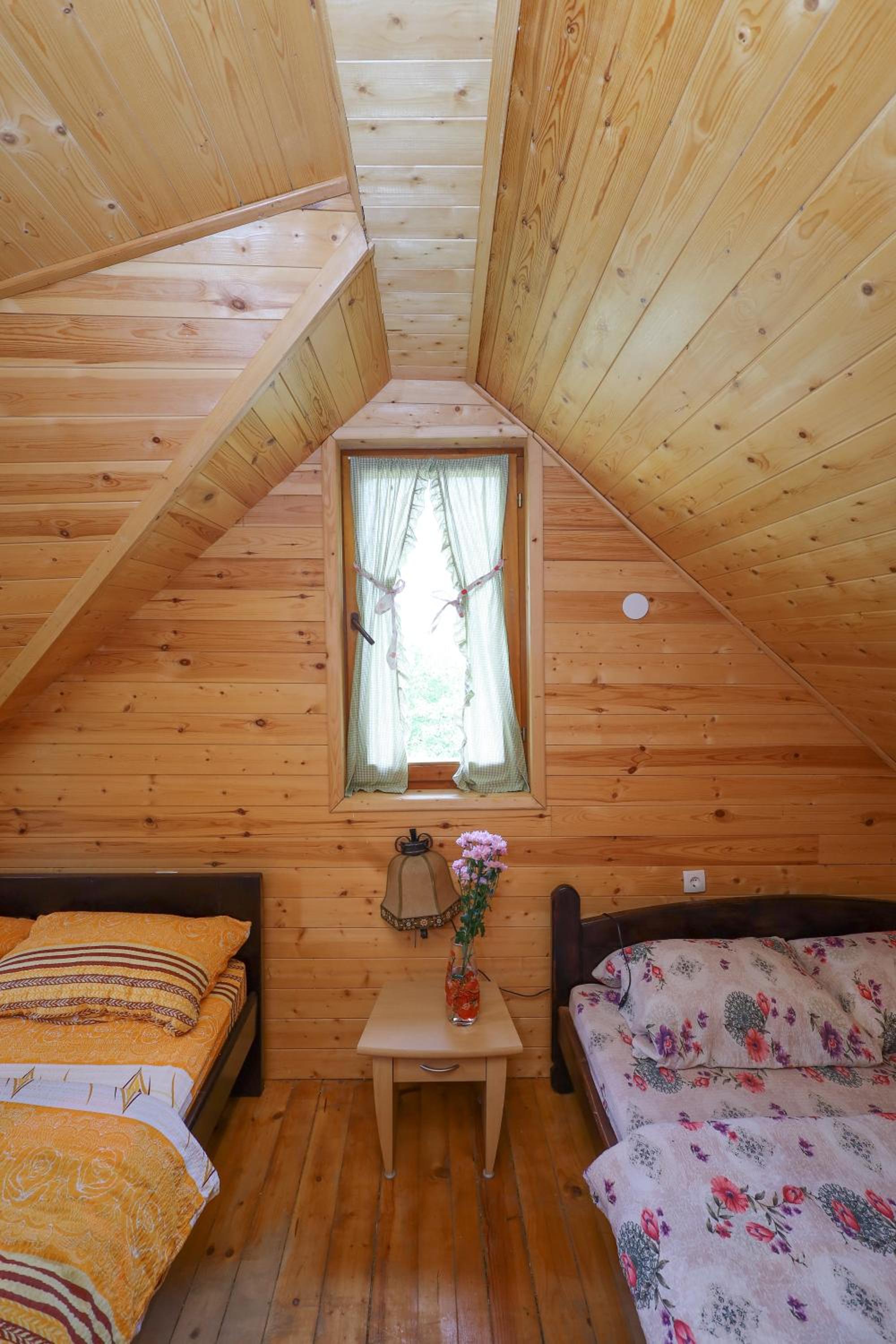 Three-Bedroom House photo 2