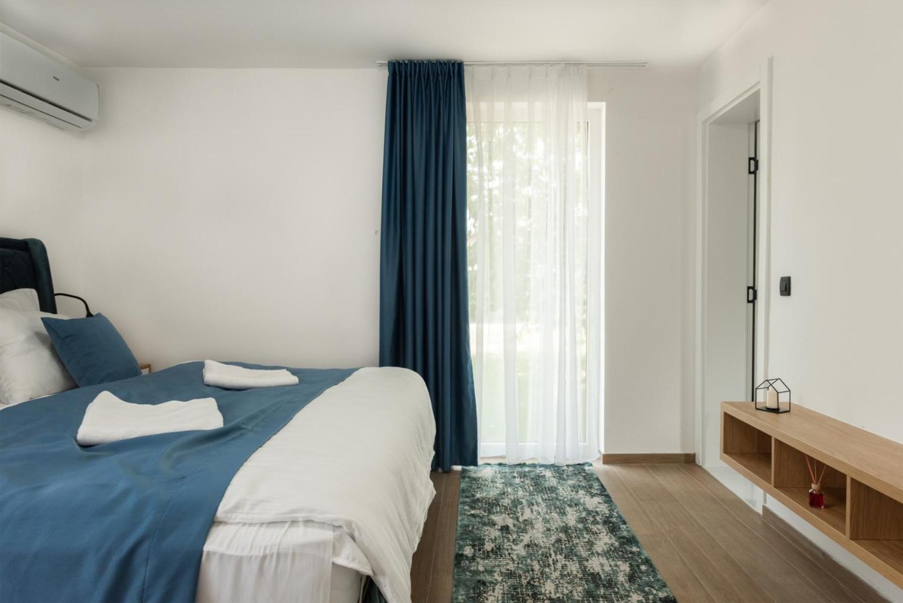 Three-Bedroom Villa photo 2
