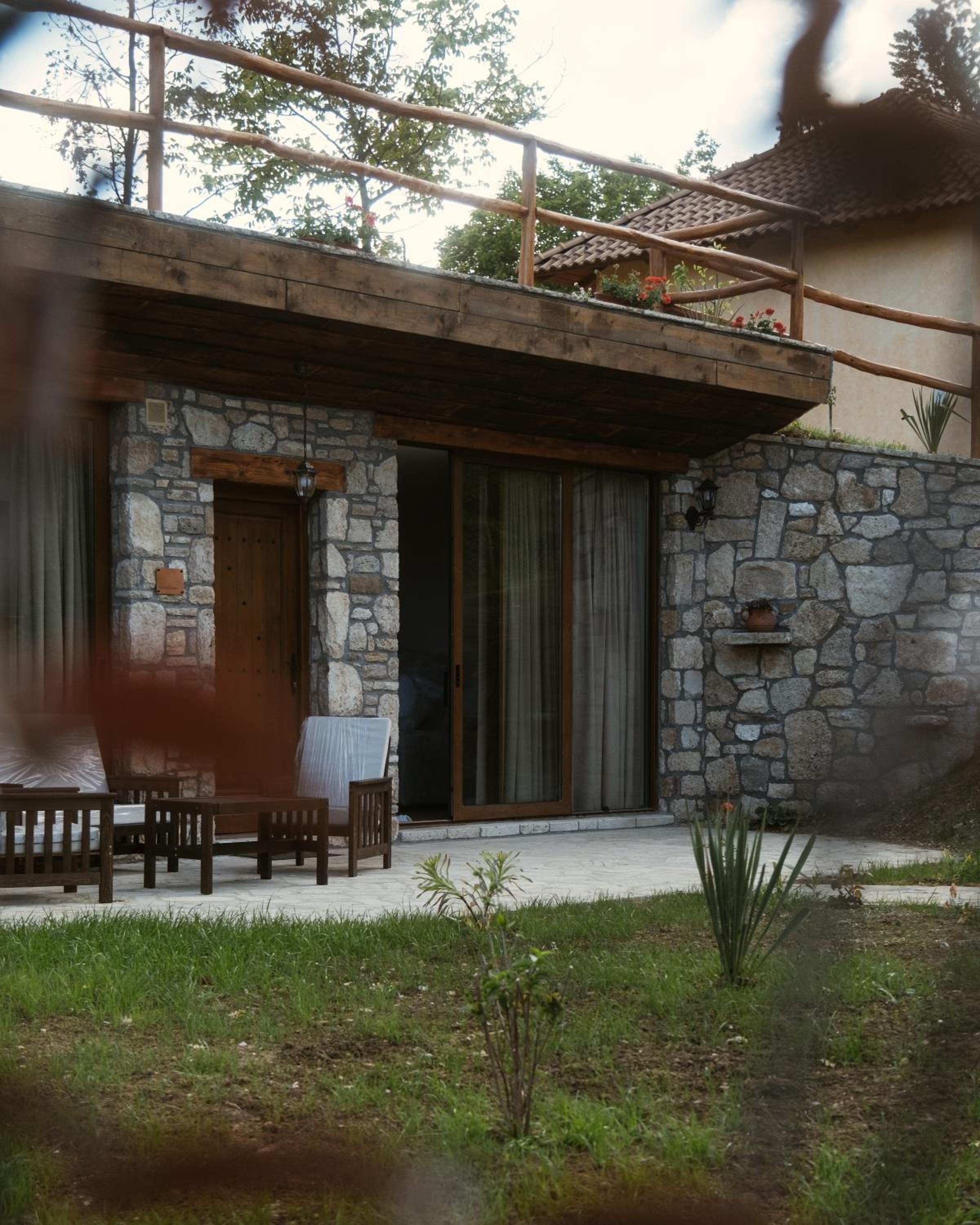 Bungalow with Garden View photo 1