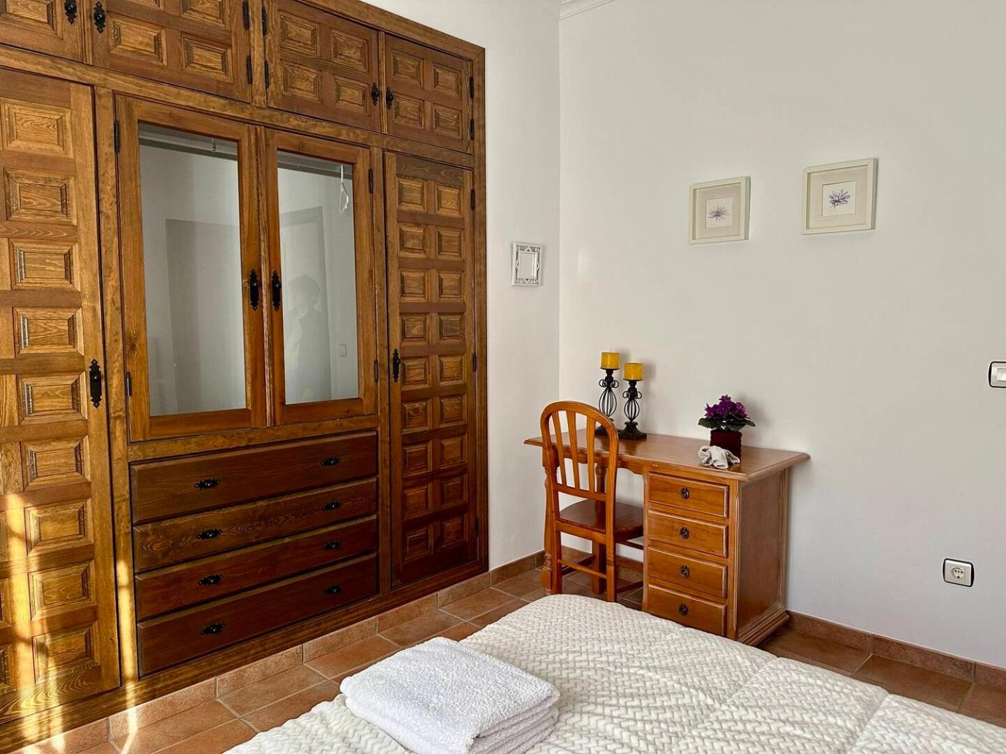Casa de cuatro habitaciones