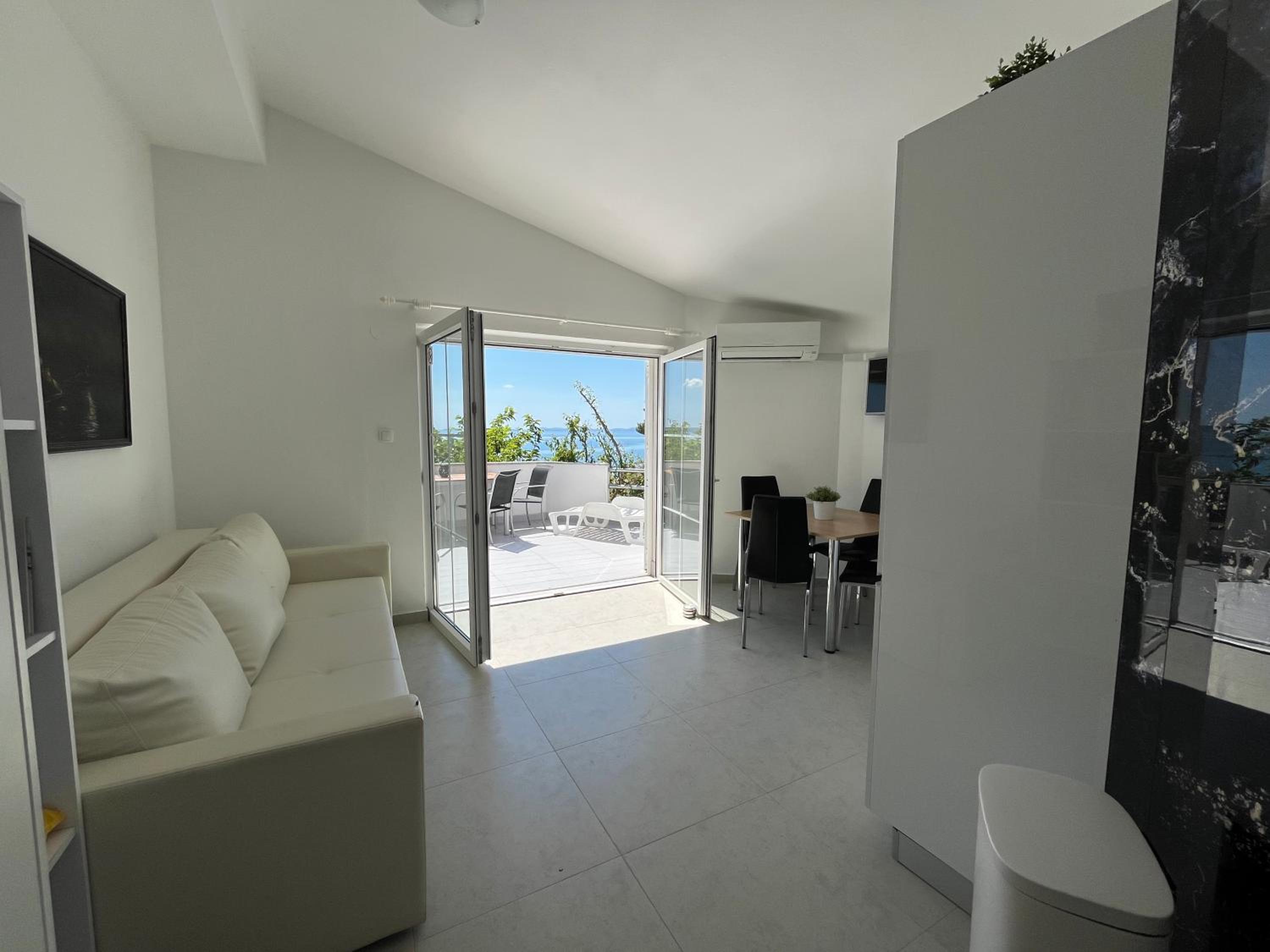 Apartment with Sea View