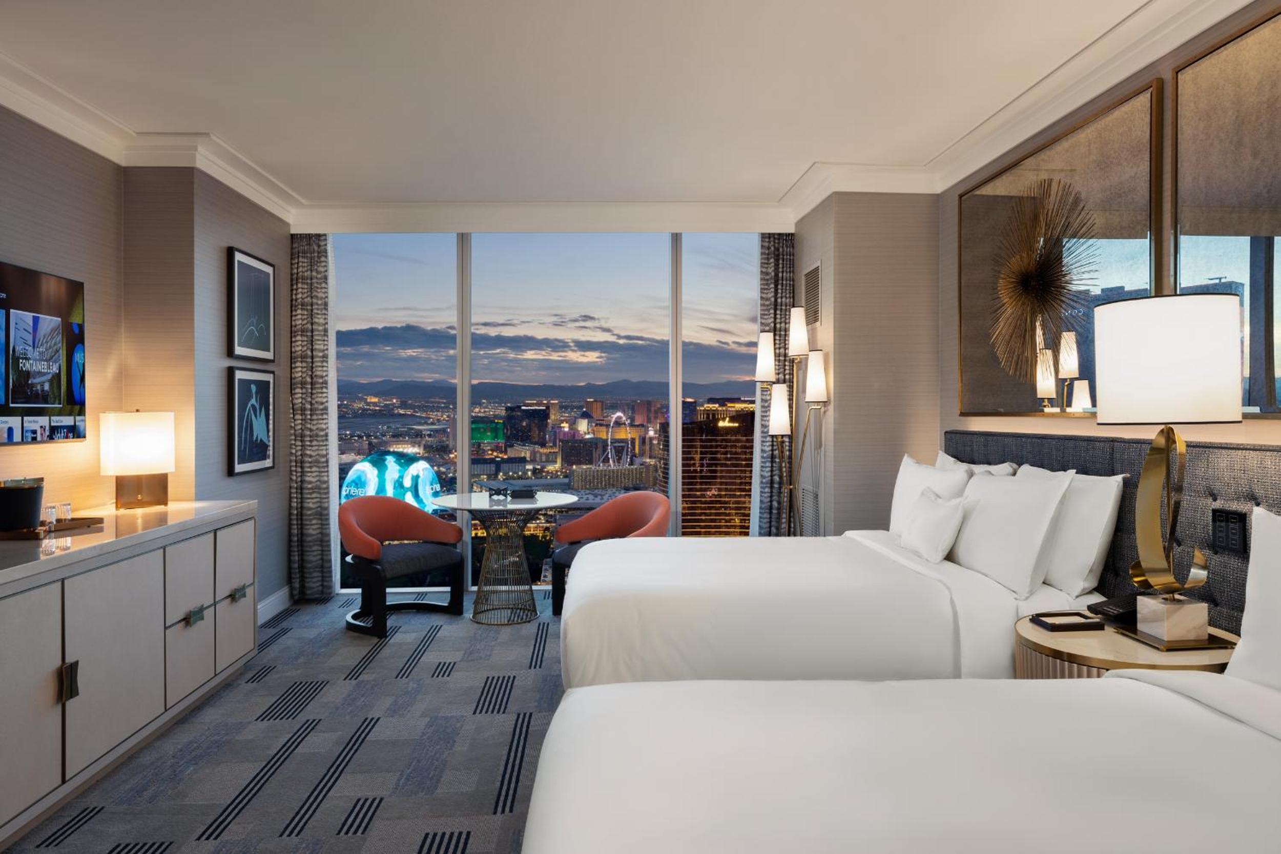 Bleau Queen(No Resort Fee) - Photo 4