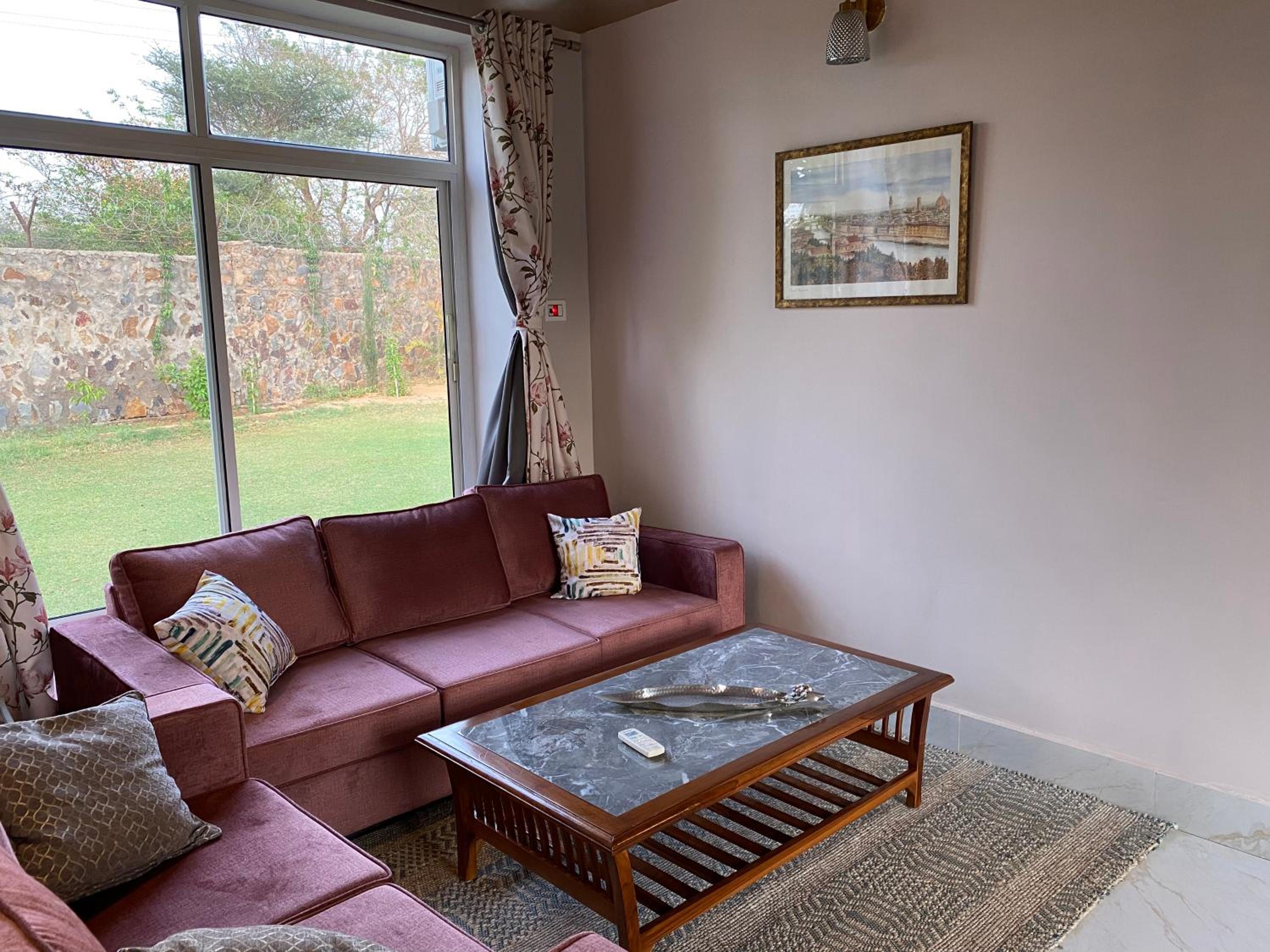 One-Bedroom House photo 1