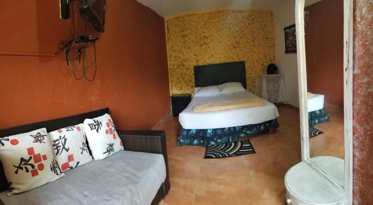 Double Room With Private Bathroom photo 1