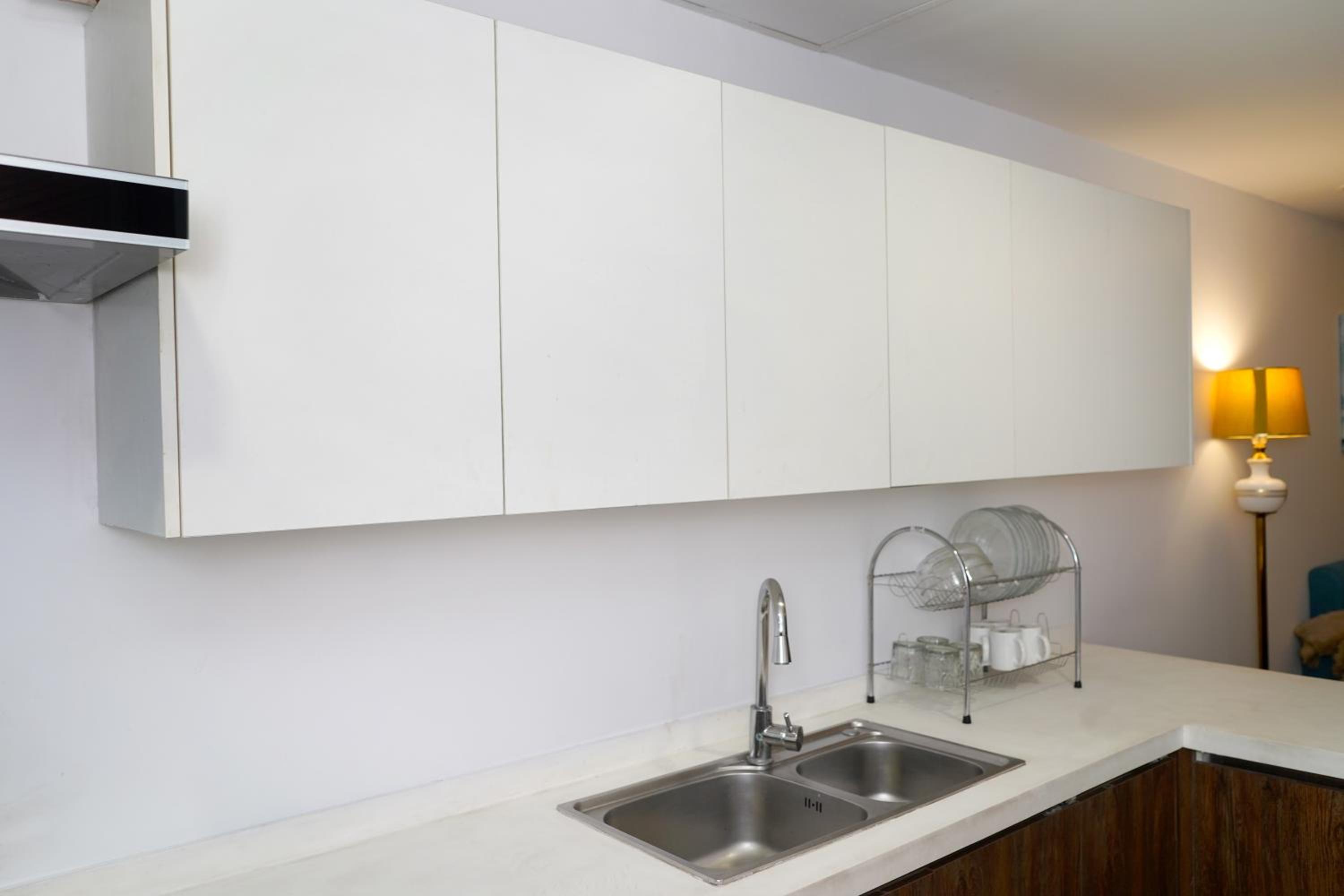 Three-Bedroom Apartment with Balcony photo 2