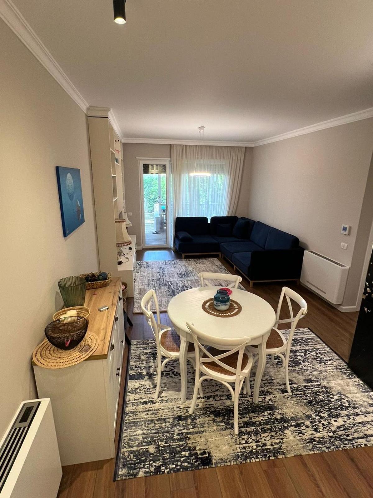 Two-Bedroom Apartment photo 2