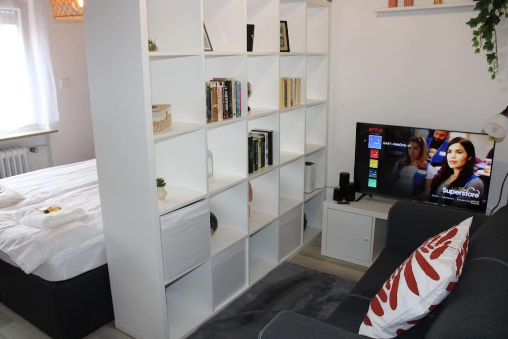 One-Bedroom Apartment photo 2