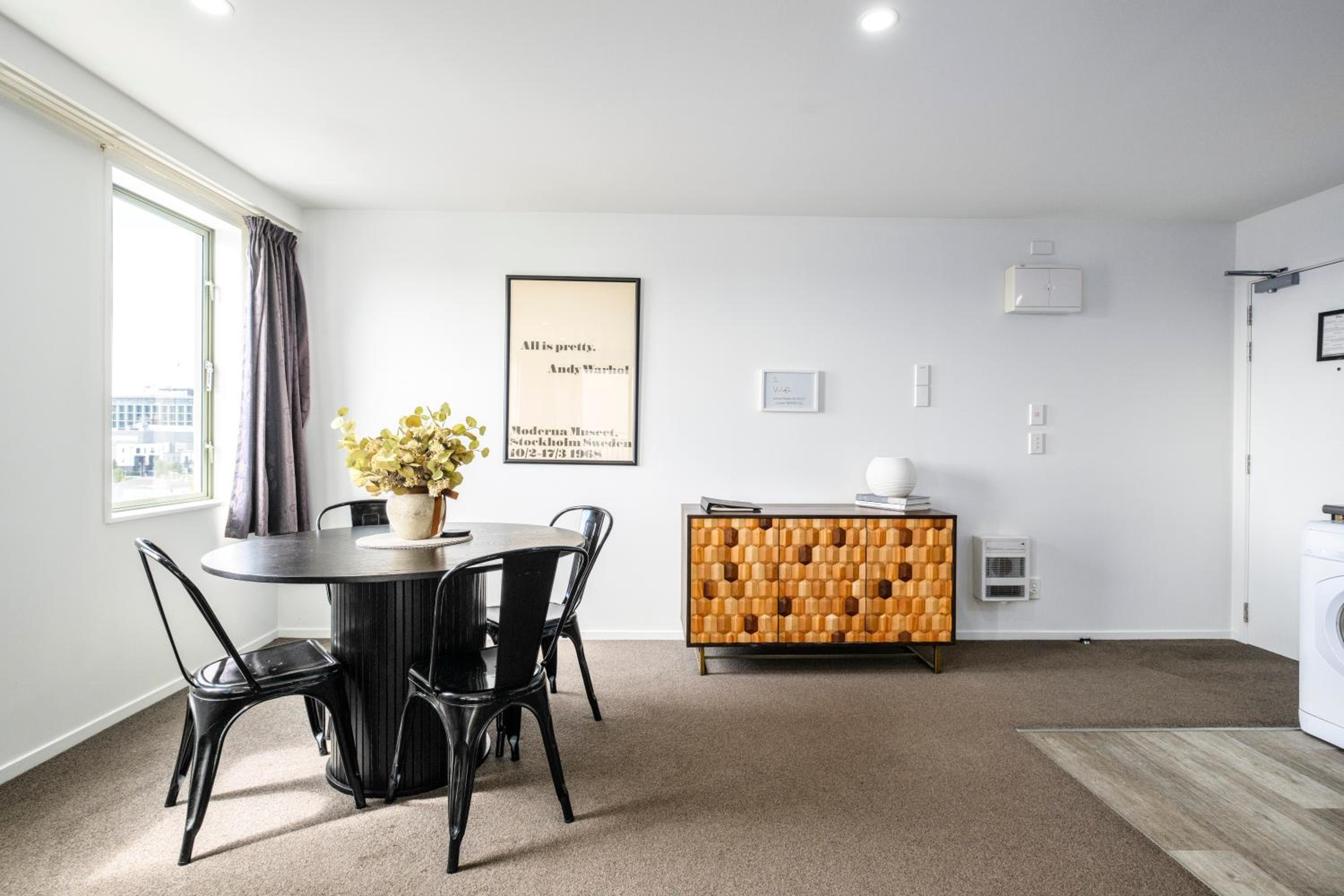 One Bedroom Deluxe Apartment