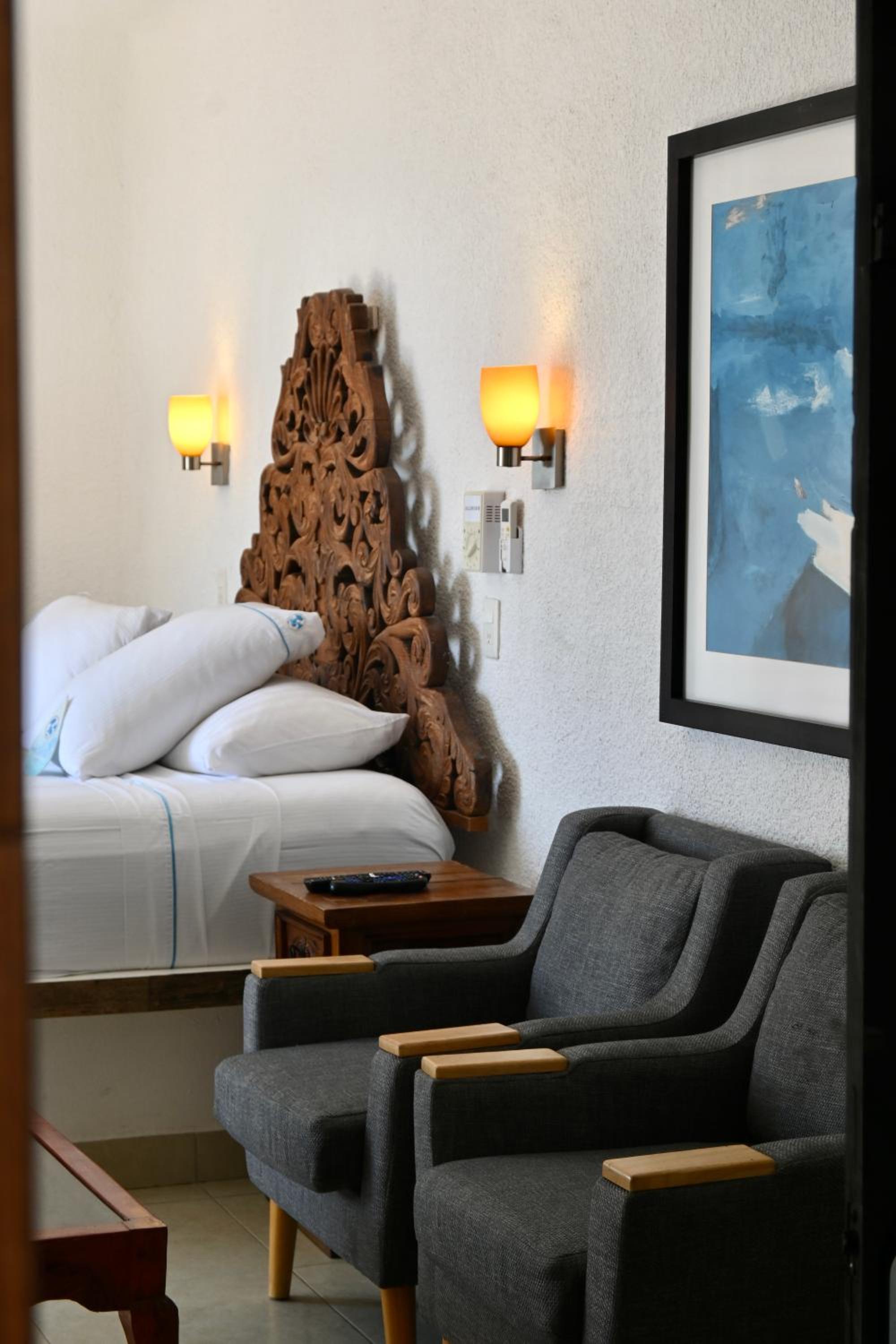Honeymoon Suite 218 - Photo 12