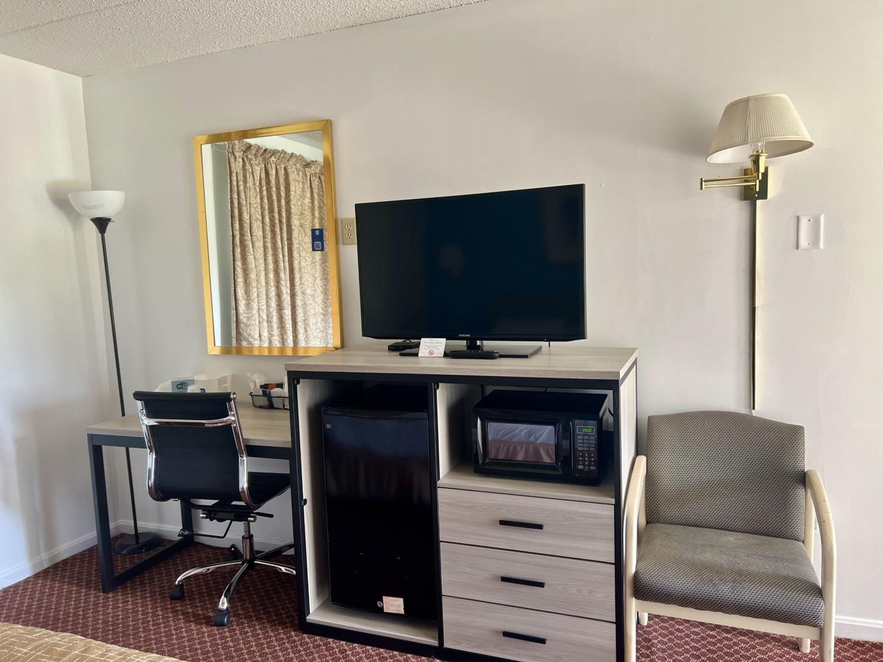 King Room - Mobility Access/Non-Smoking - Photo 5