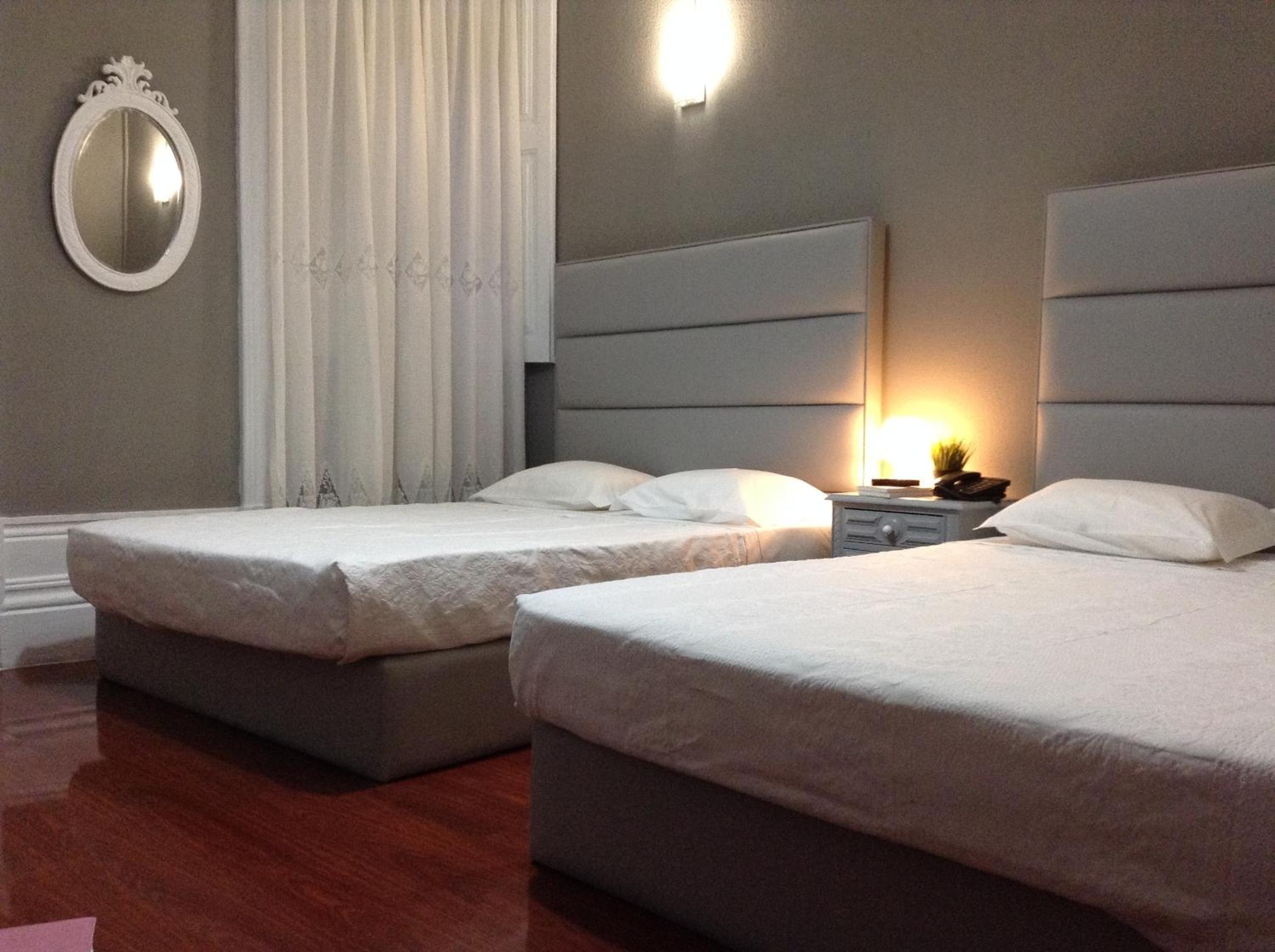 Quadruple Room - Photo 4