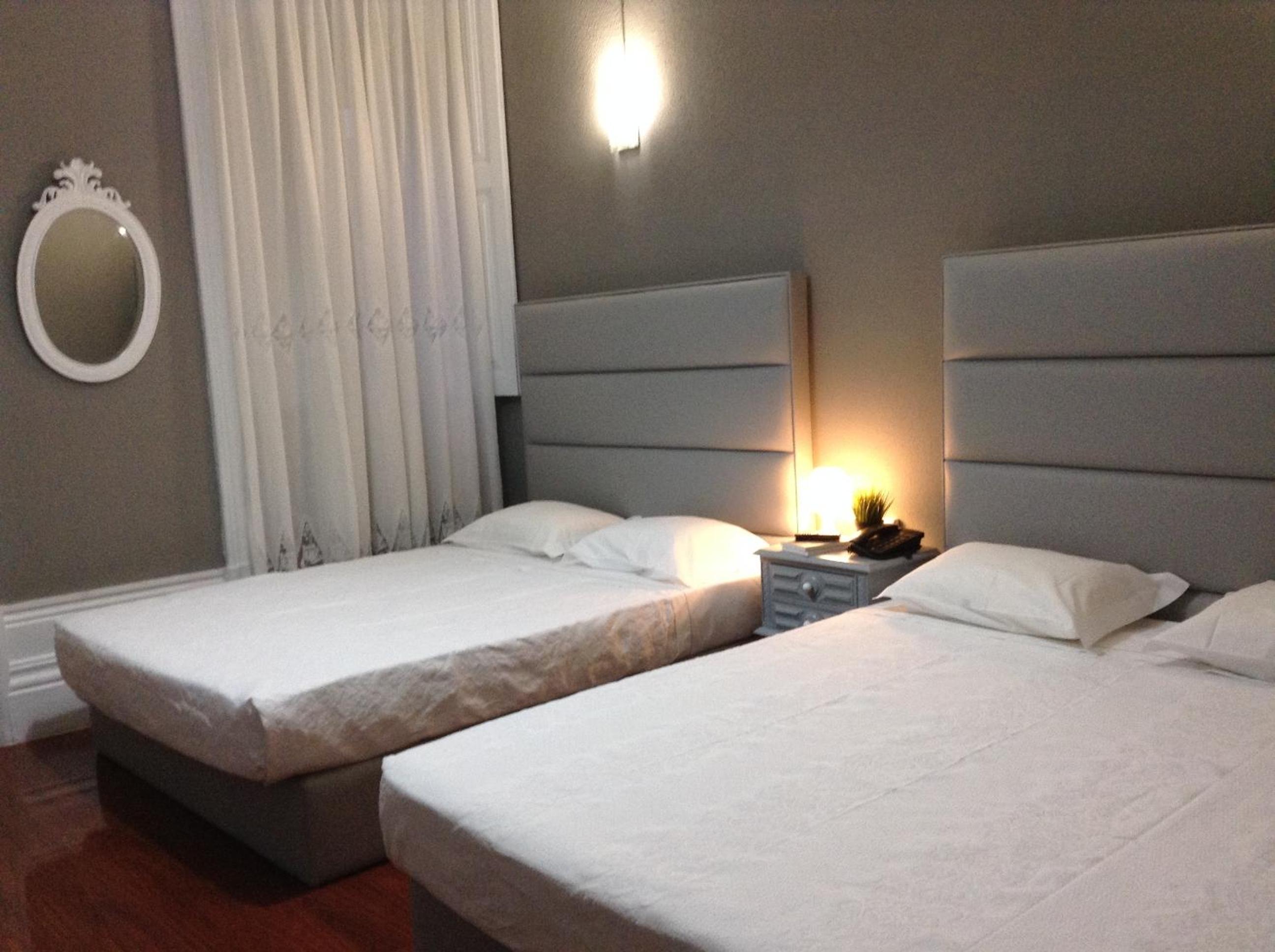 Quadruple Room - Photo 2
