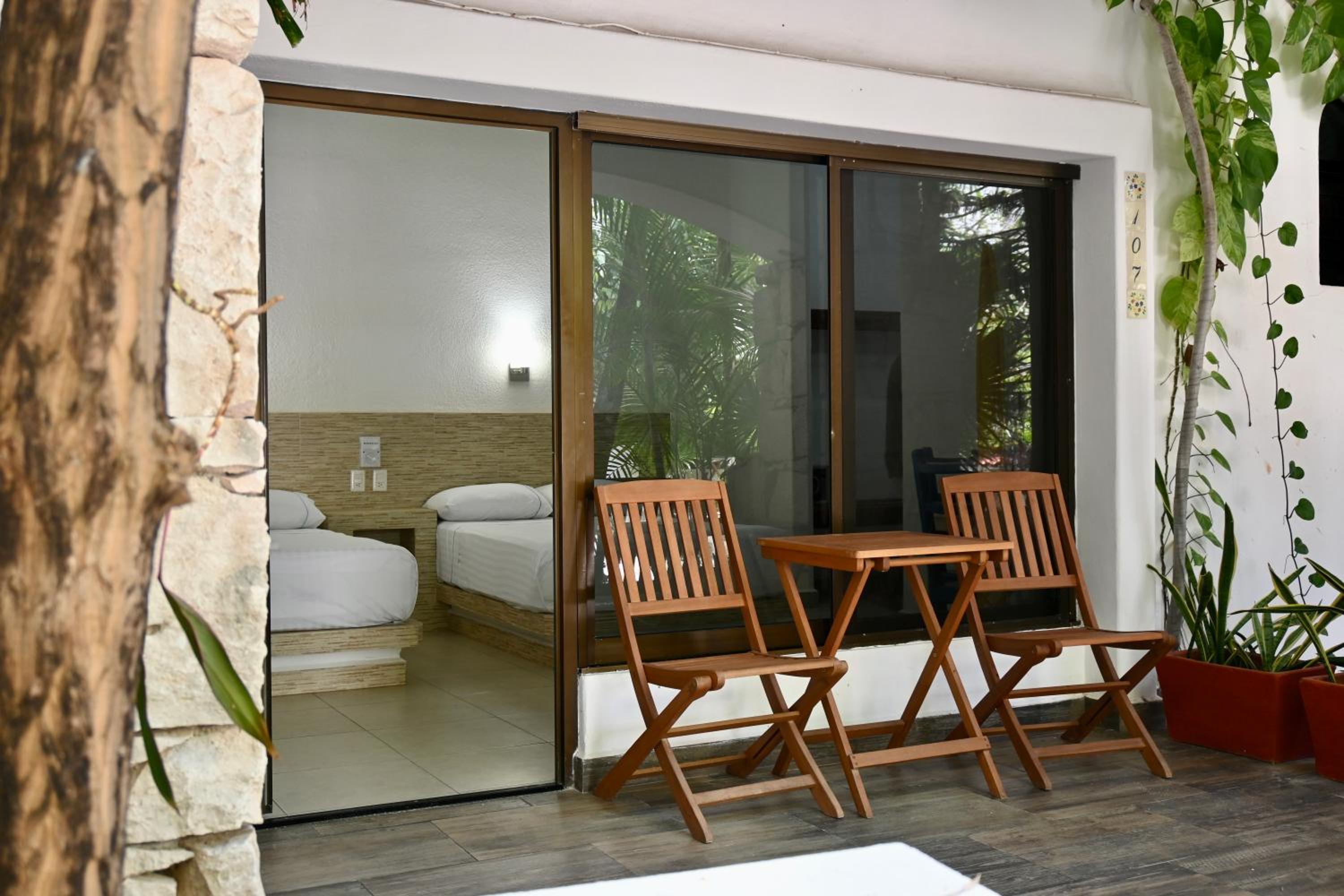Deluxe Double Room - Photo 18