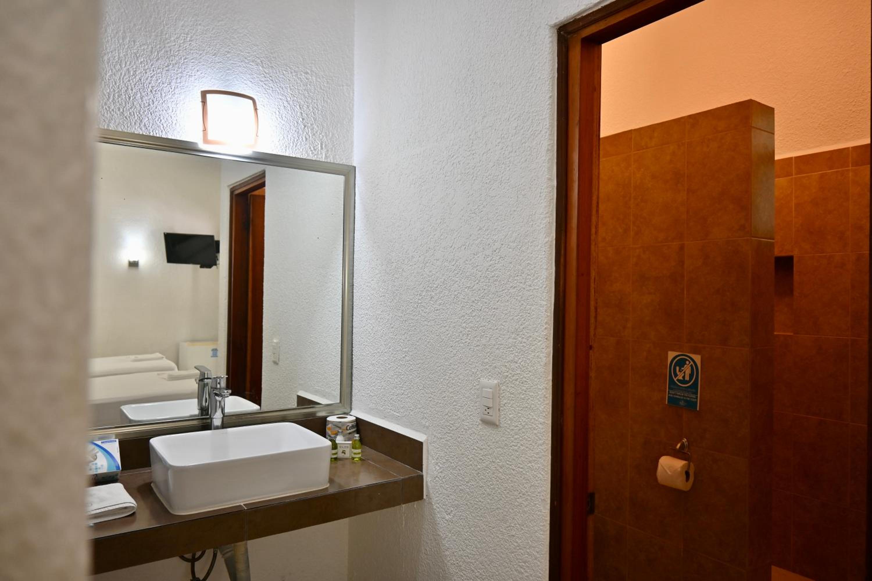 Deluxe Double Room - Photo 5