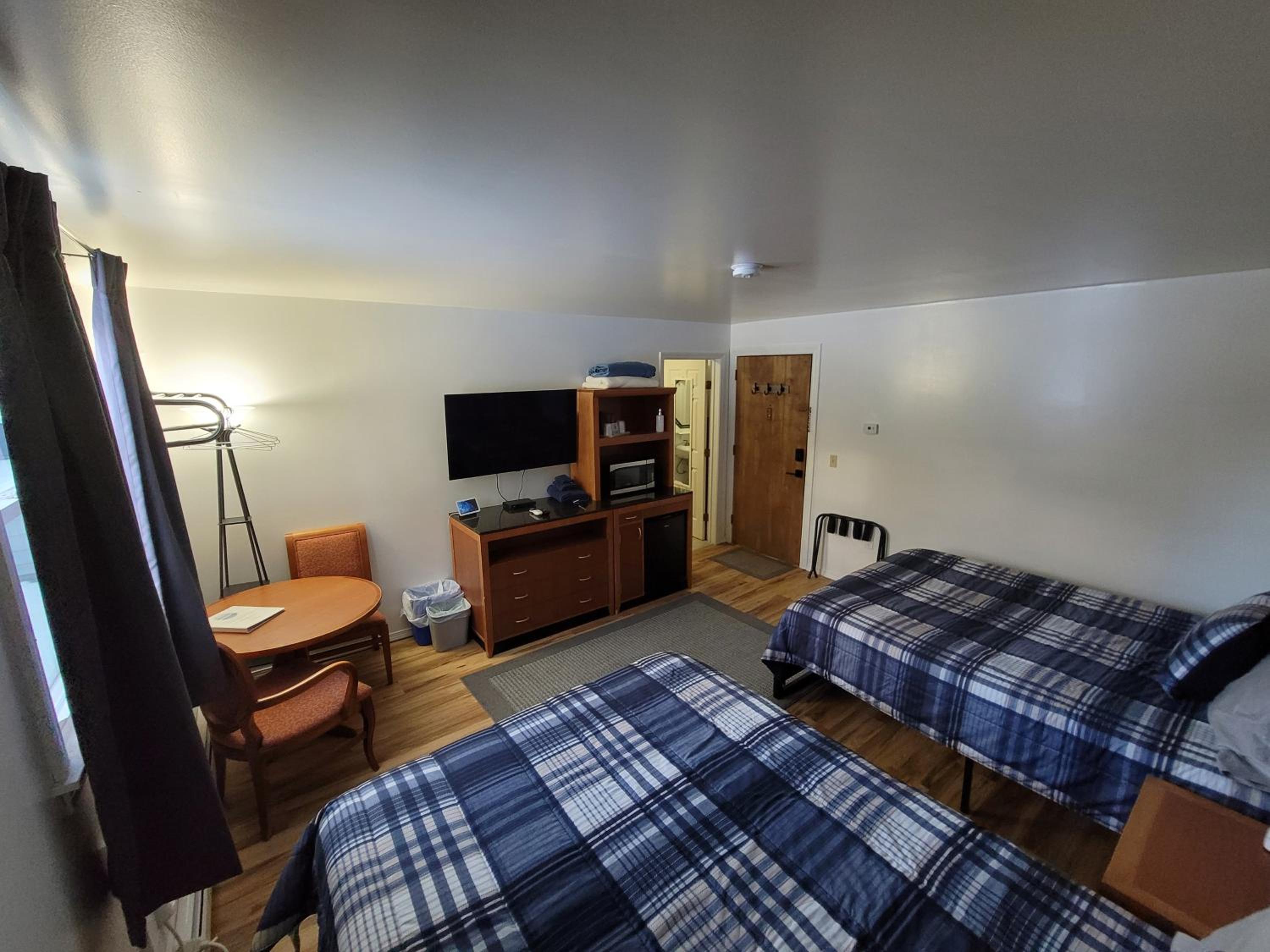 Deluxe Queen Room photo 3