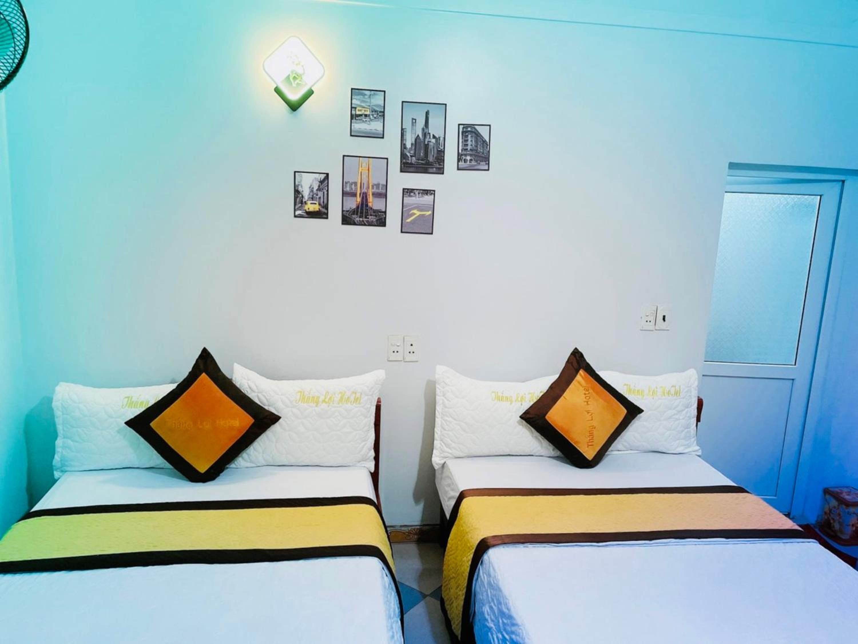 Twin Room - Photo 3