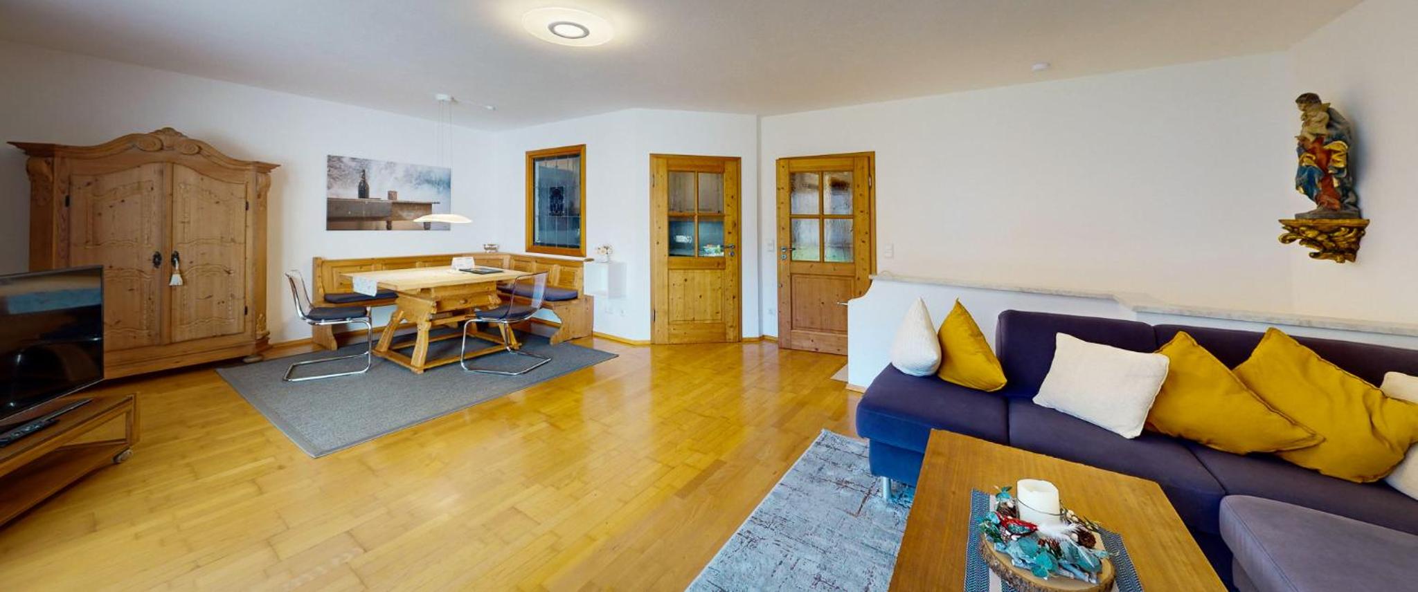 Apartment with Mountain View photo 1
