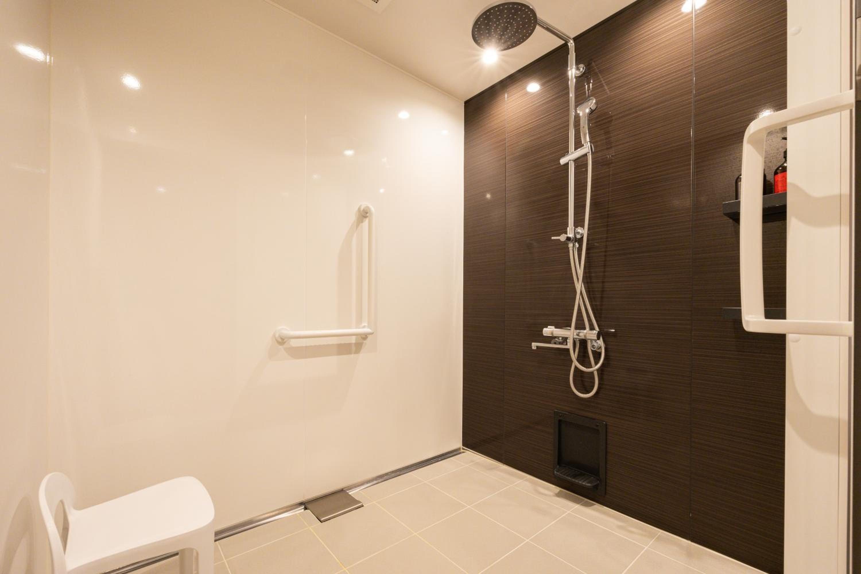 Twin Room with Shower photo 3