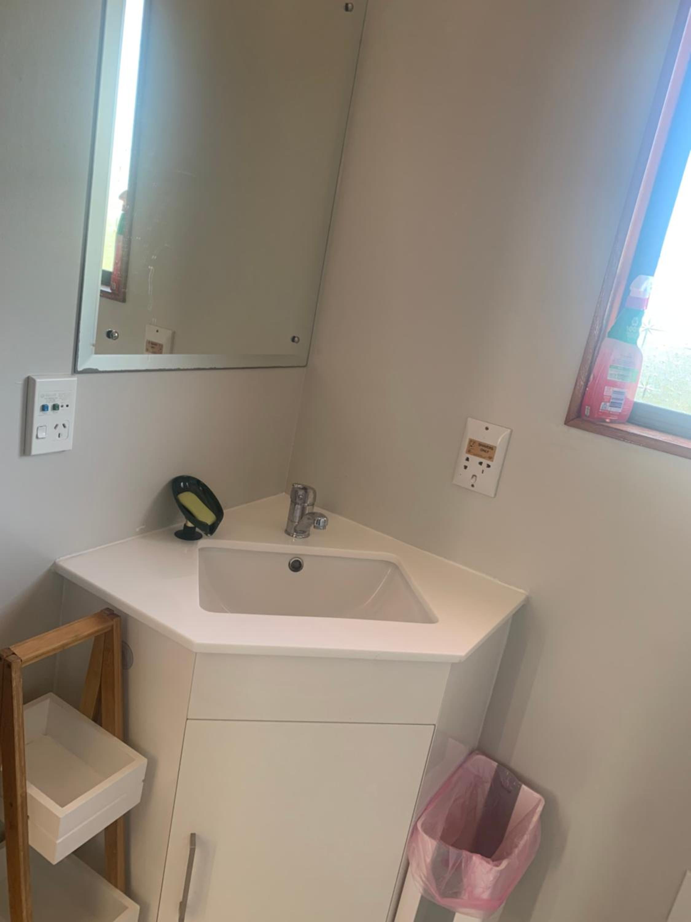 Deluxe Double Room With Shower photo 2