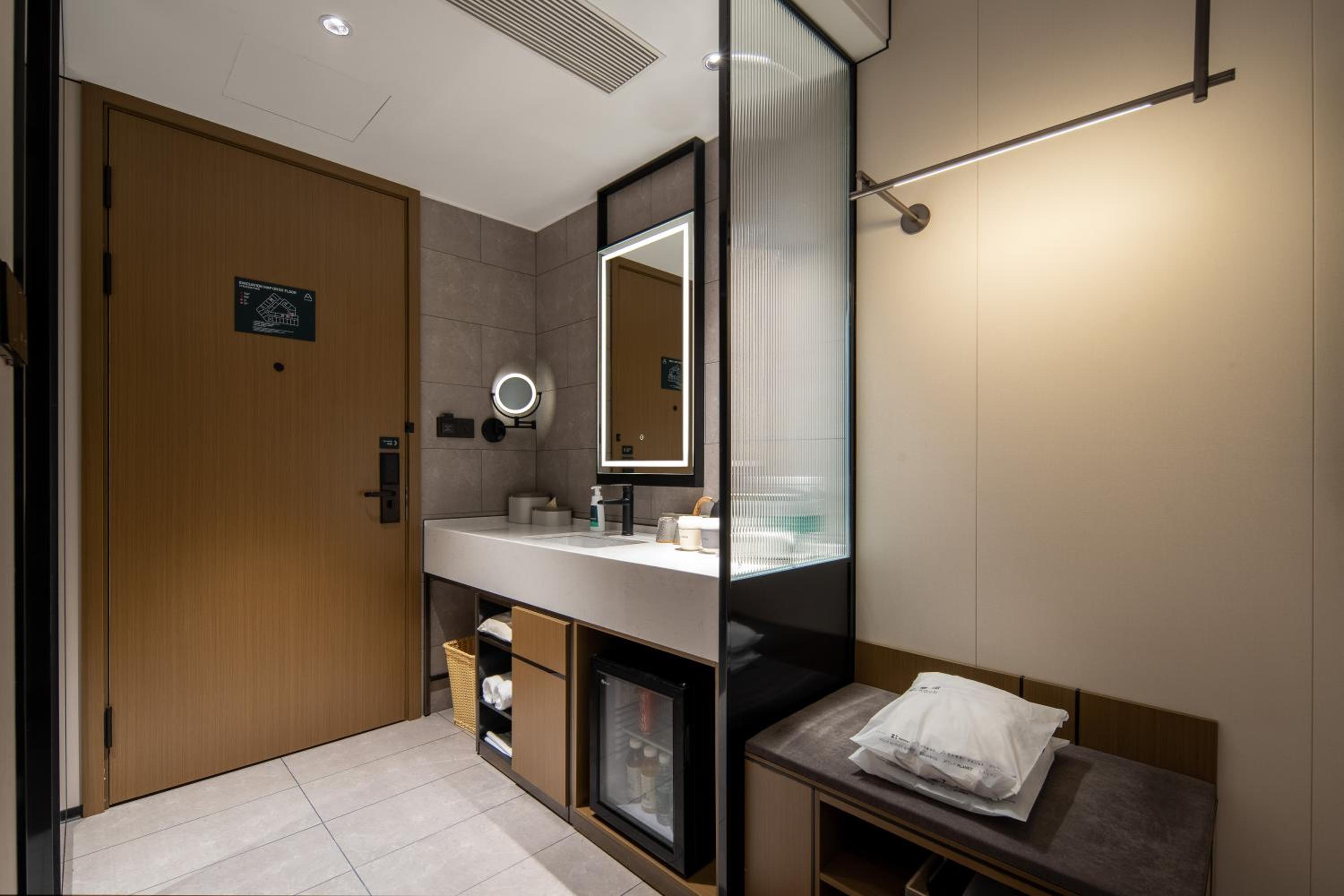 Jimu Double Room