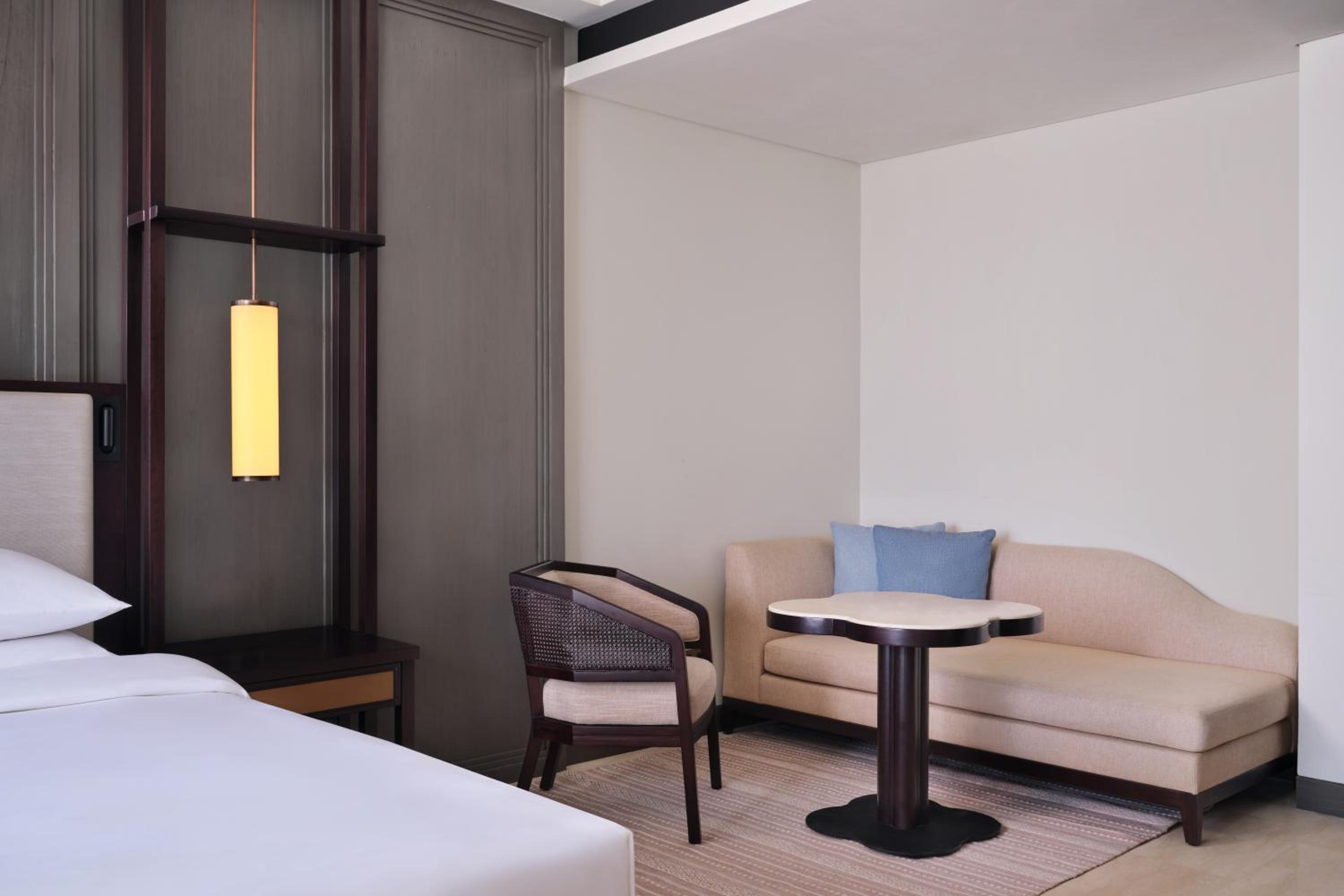 Premium King Room with Ocean View