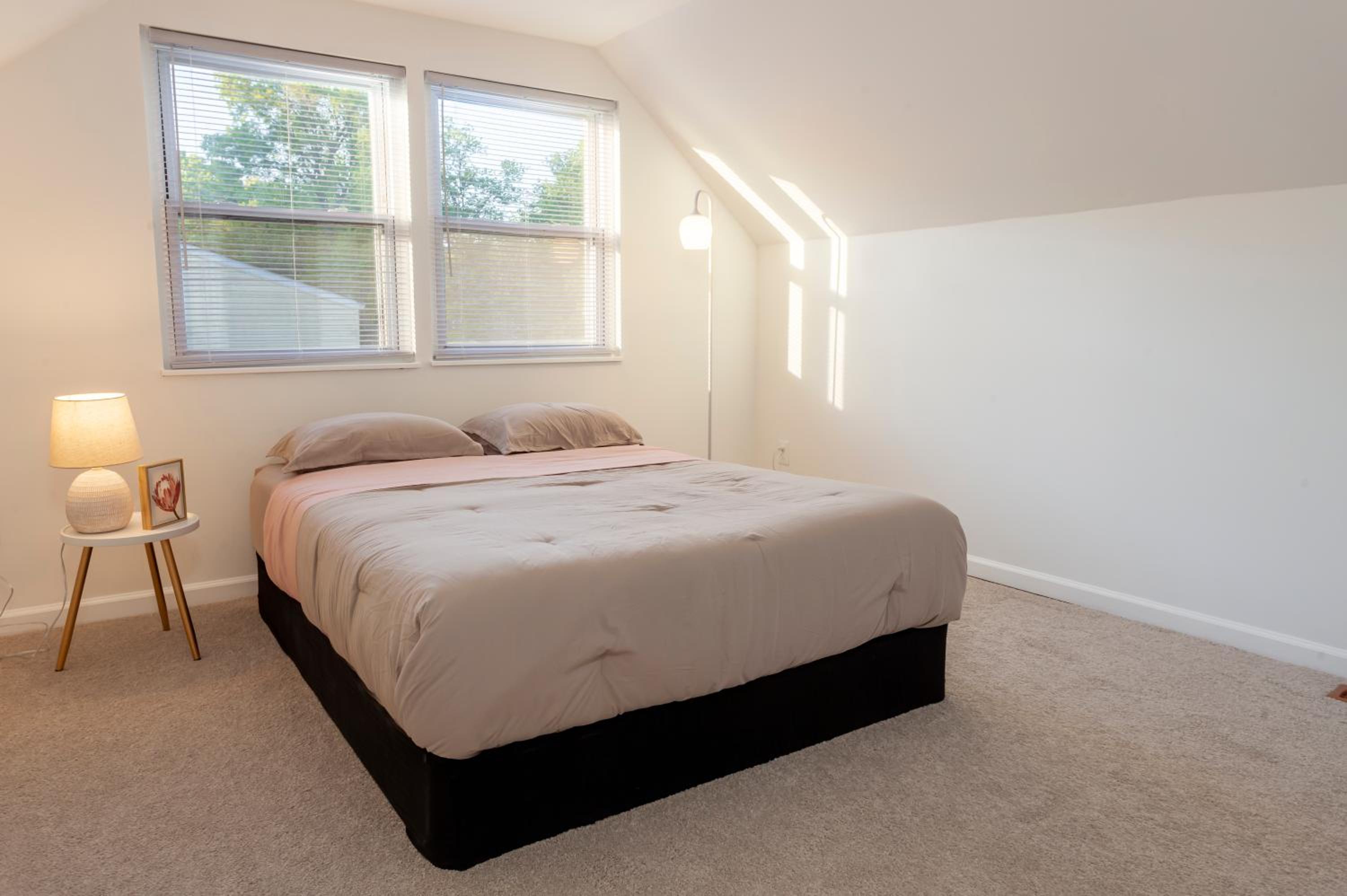 Four-Bedroom House photo 1