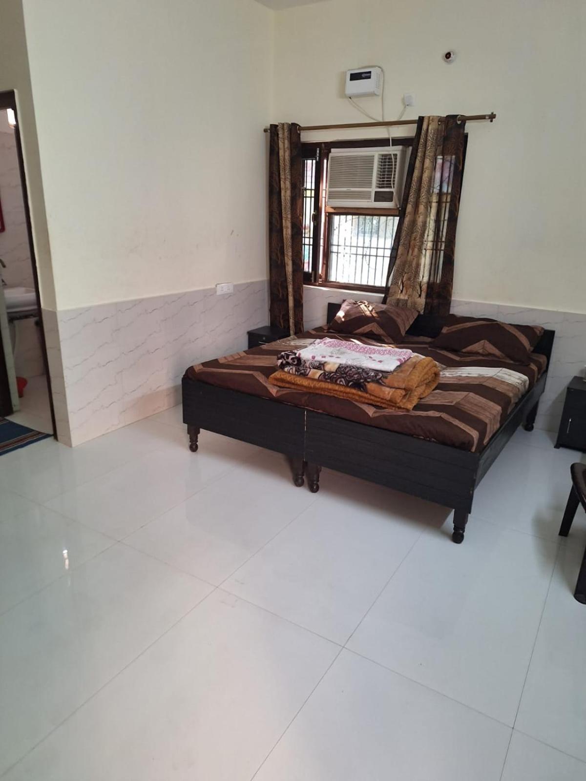 Family Room photo 3