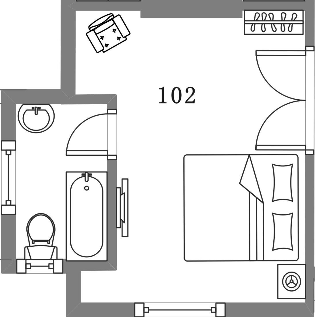 Deluxe King Room photo 3