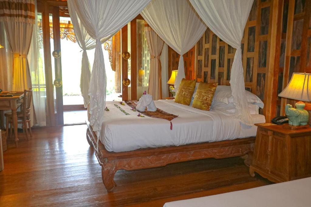 Pool Suite Plus with FREE THB 1,000 Net Resort Credit per night