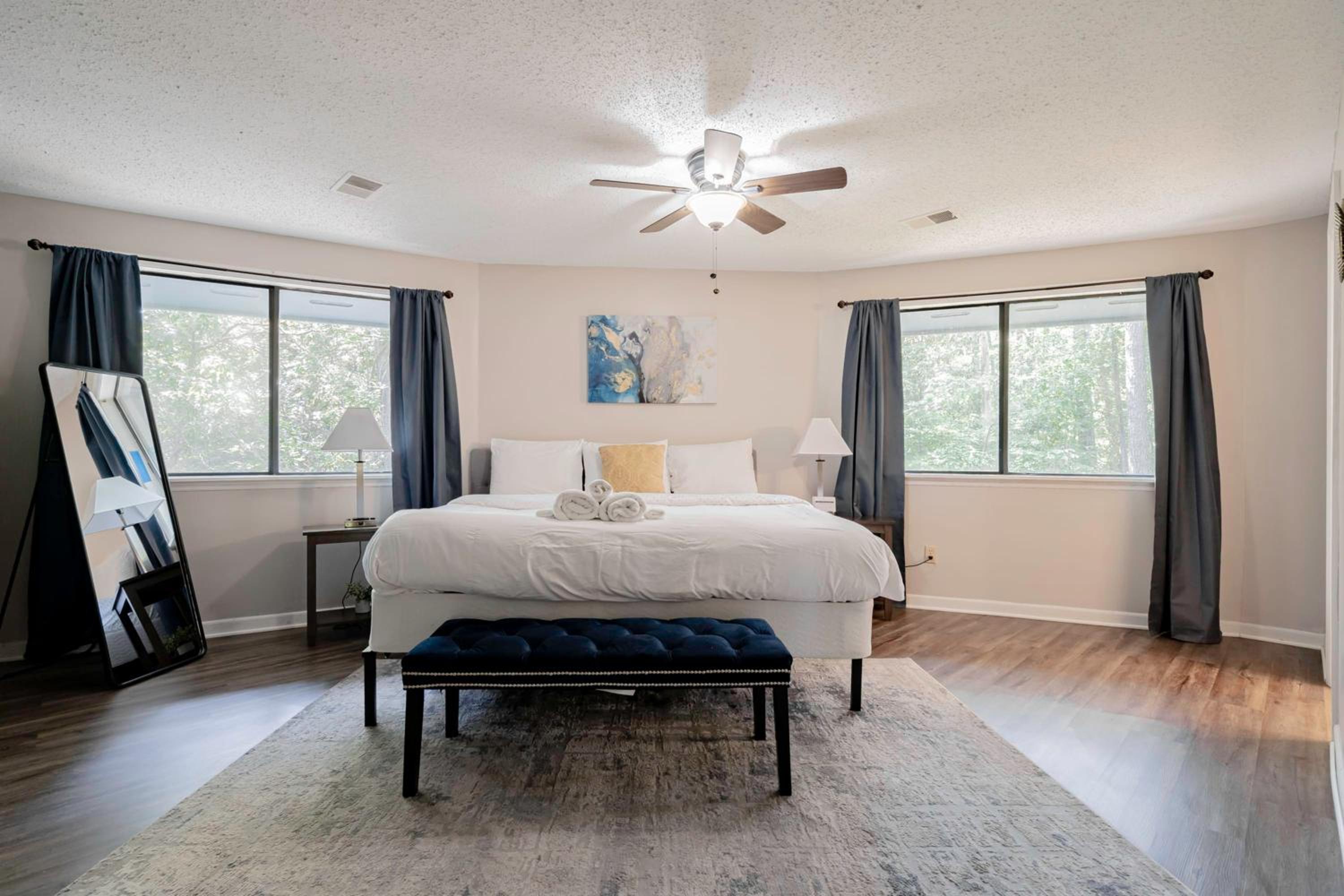 Family Room - Photo 60
