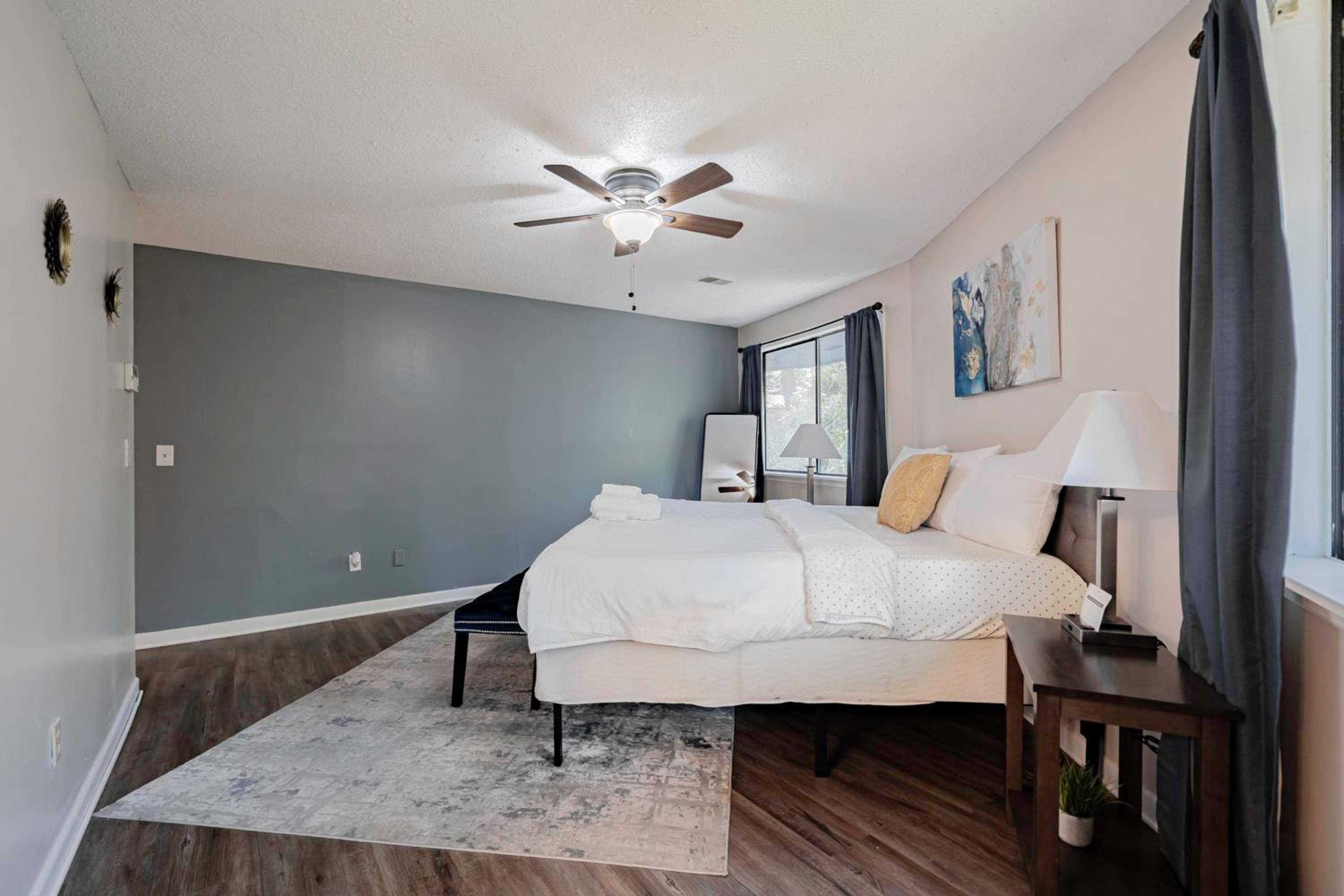 Family Room - Photo 26
