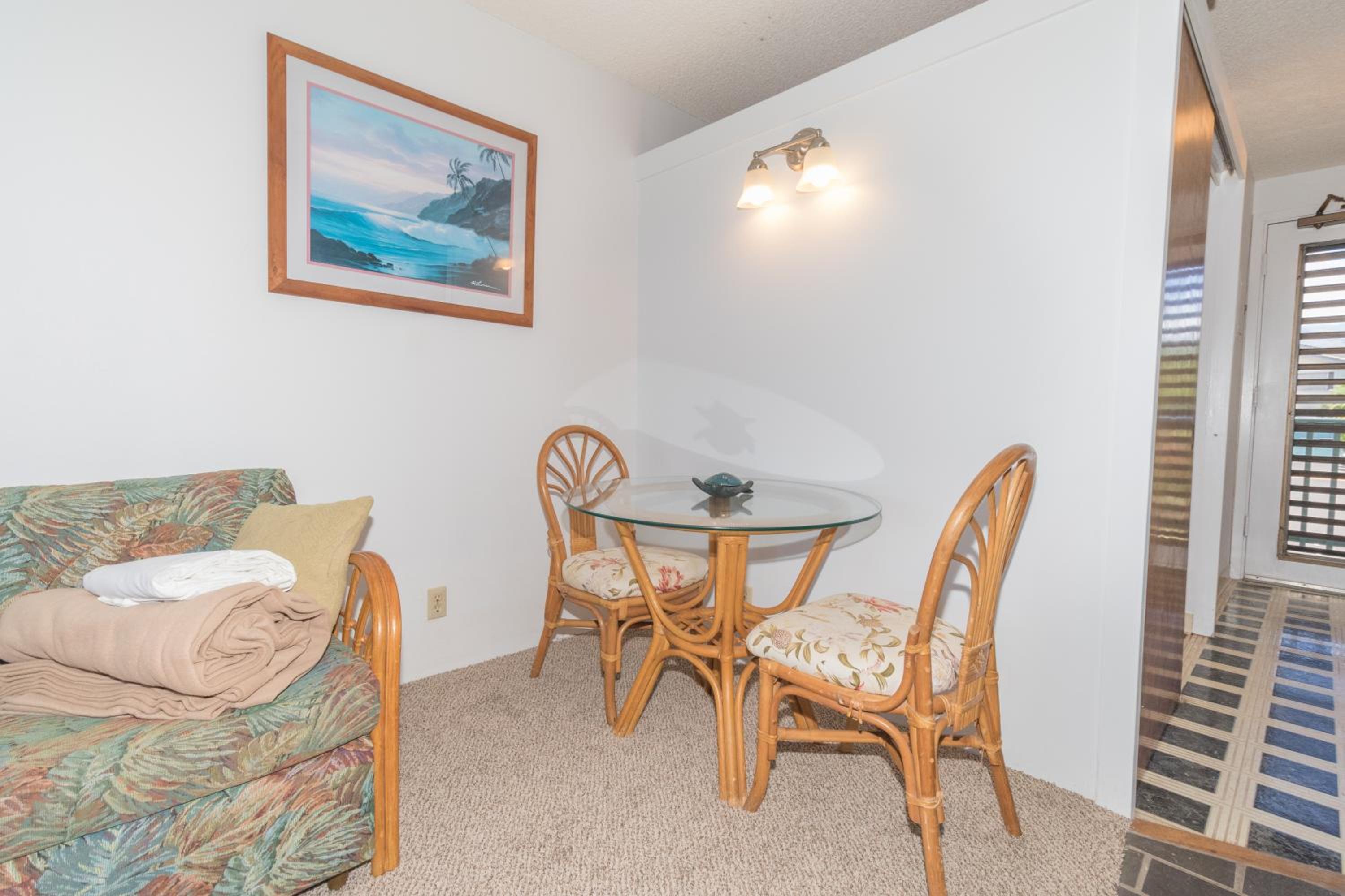 Apartment photo 2