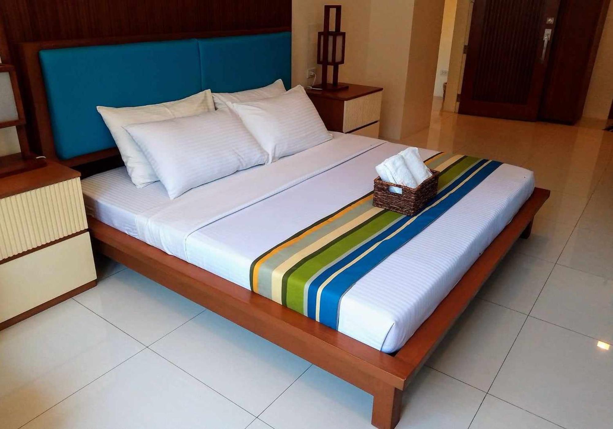 Deluxe King Room photo 3